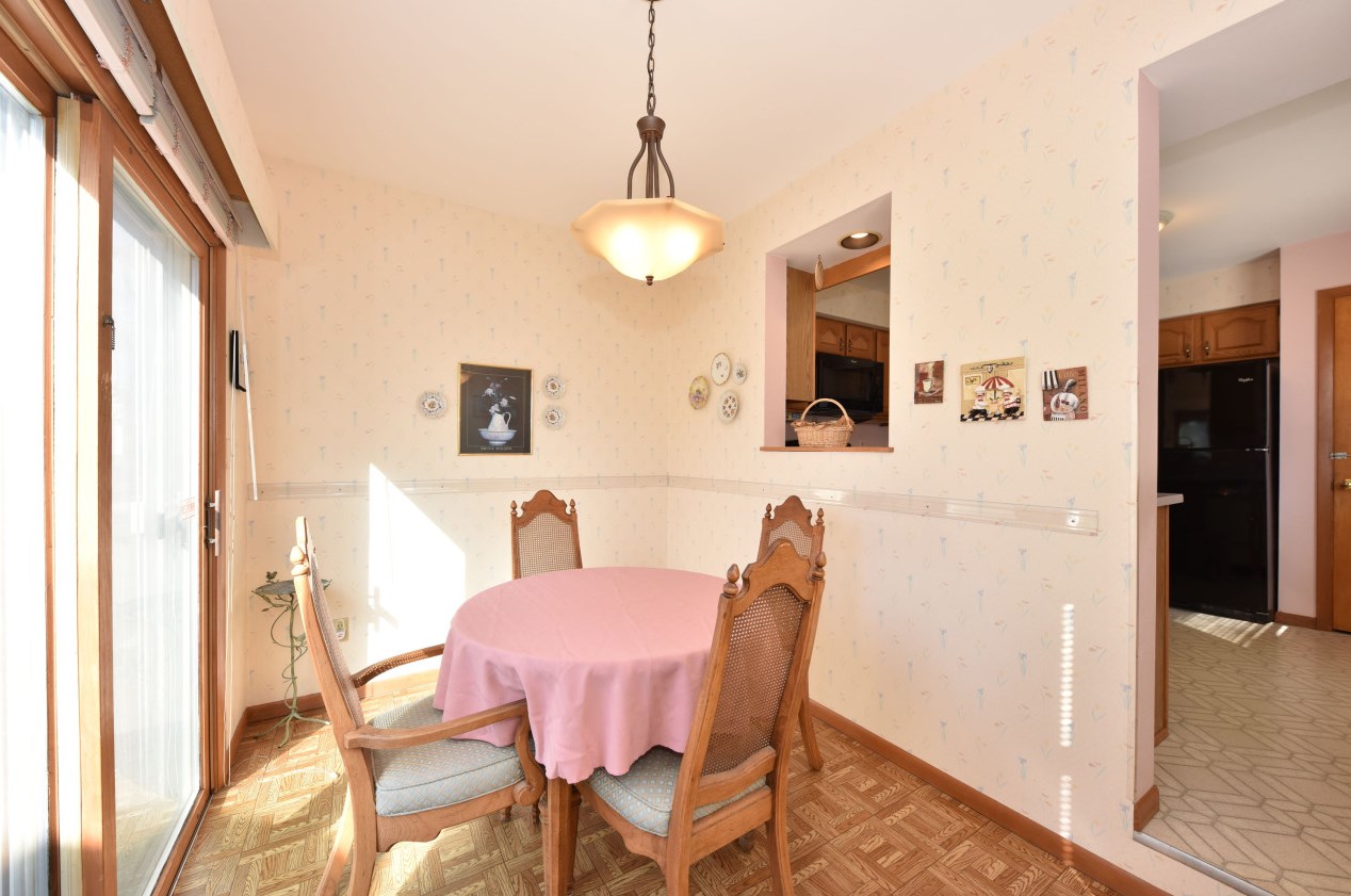 3465 96th St, Milwaukee WI  53222-3447 exterior