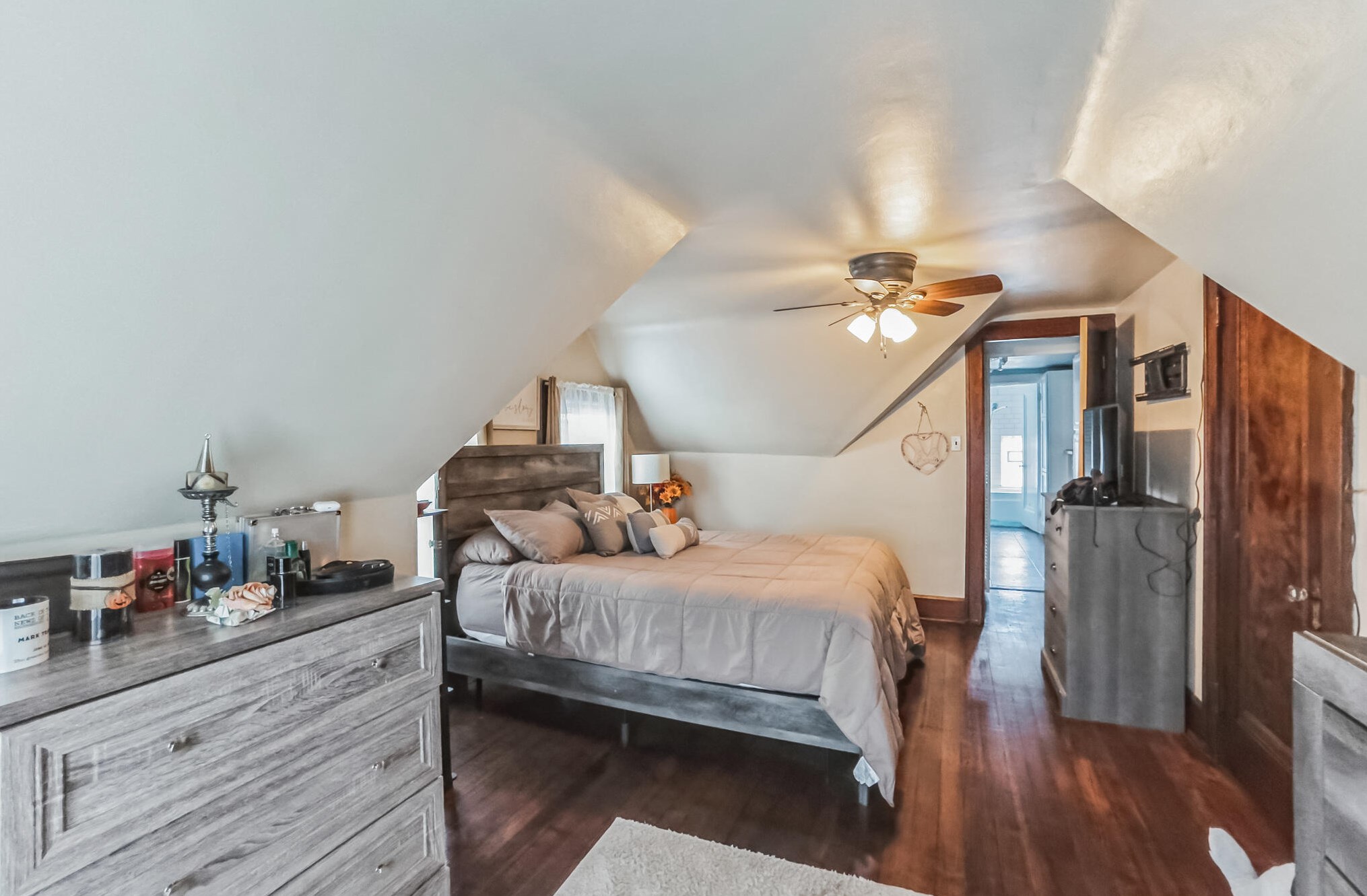 2027 Grange Ave, Racine WI  53403-4228 exterior