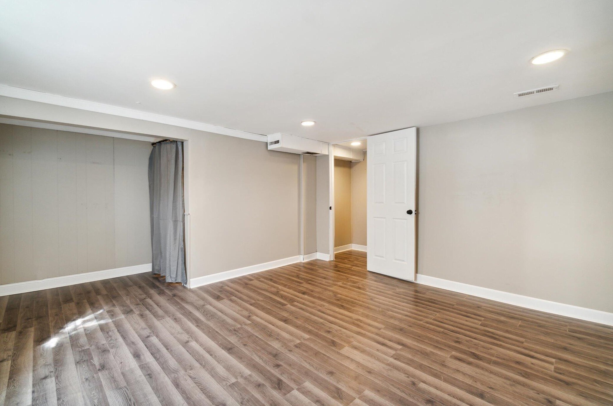 3776 73rd St, Milwaukee WI  53216-1926 exterior