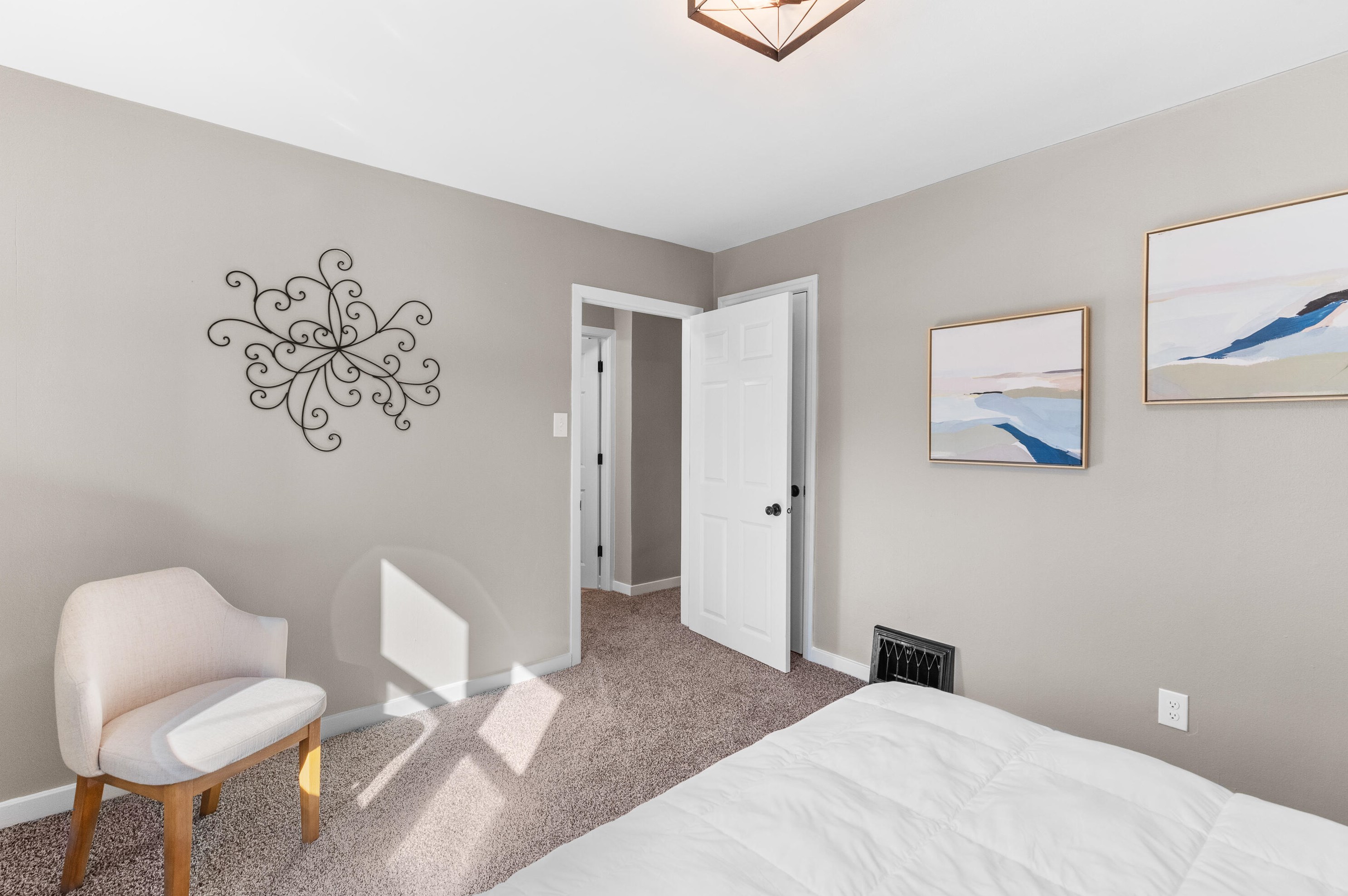 2955 37, Milwaukee WI 53210-1802 exterior