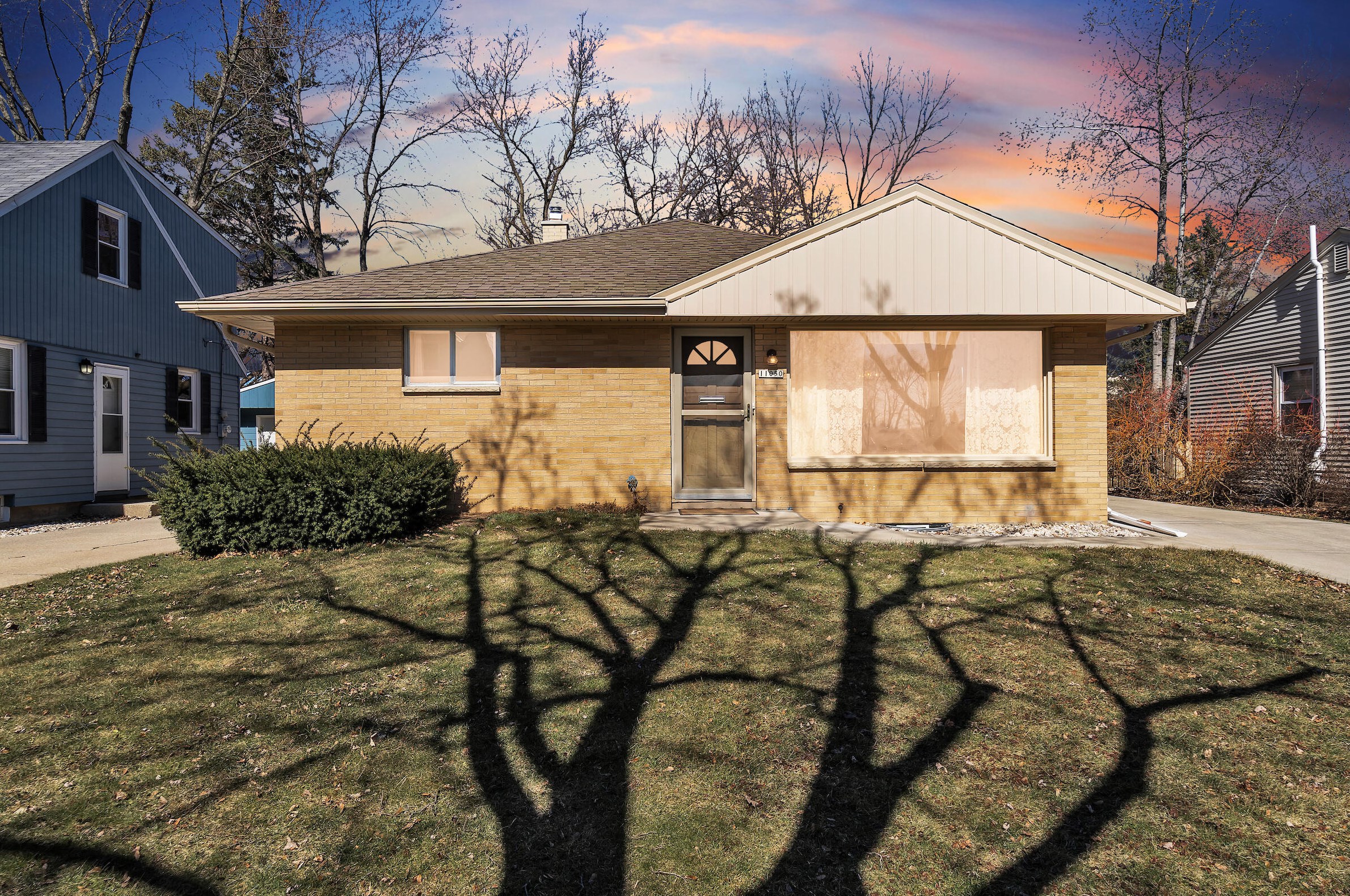 11050 Mount Vernon Ave, Milwaukee WI  53226-4136 exterior