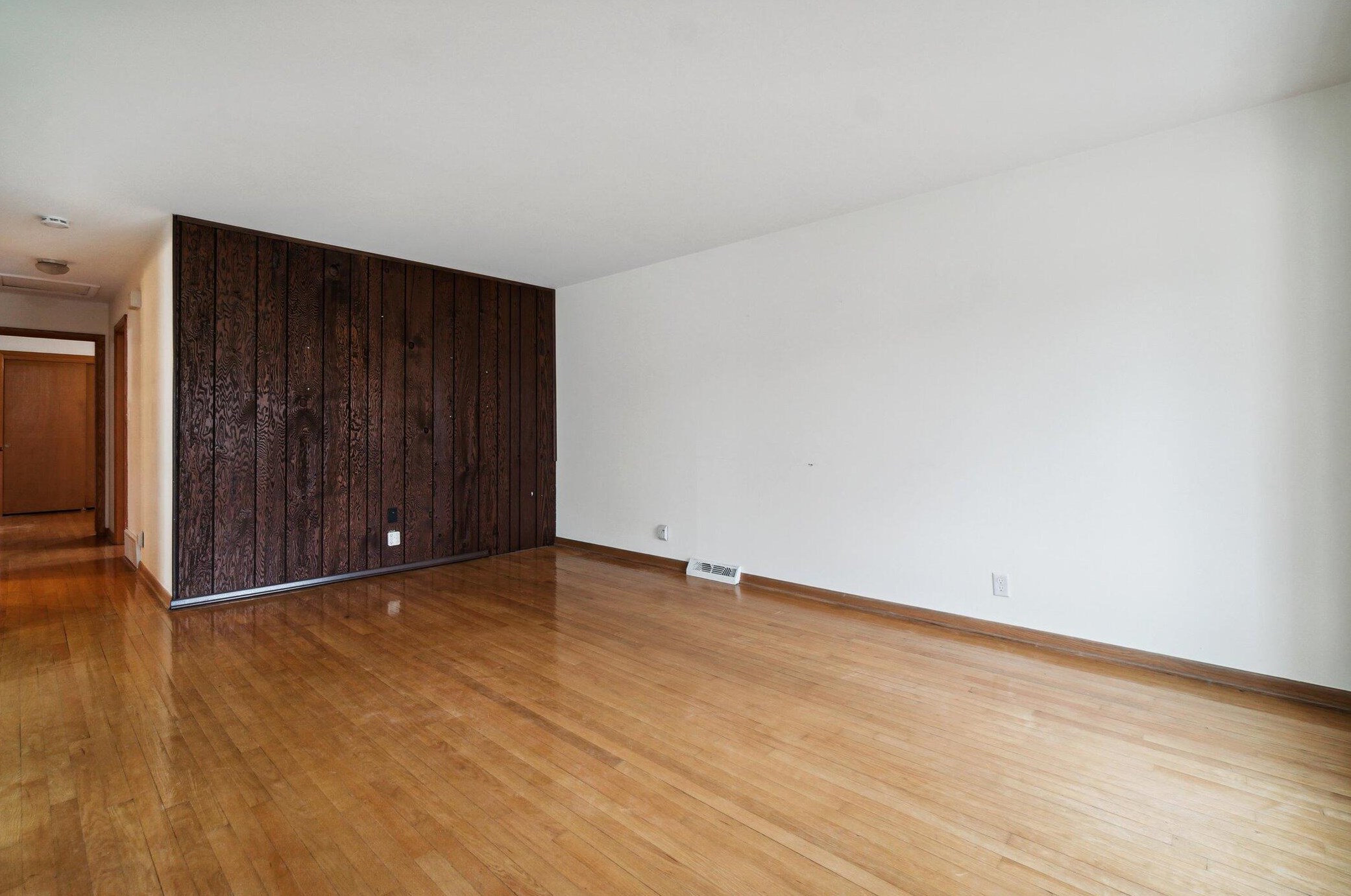 831 109, Milwaukee WI 53226-3739 exterior