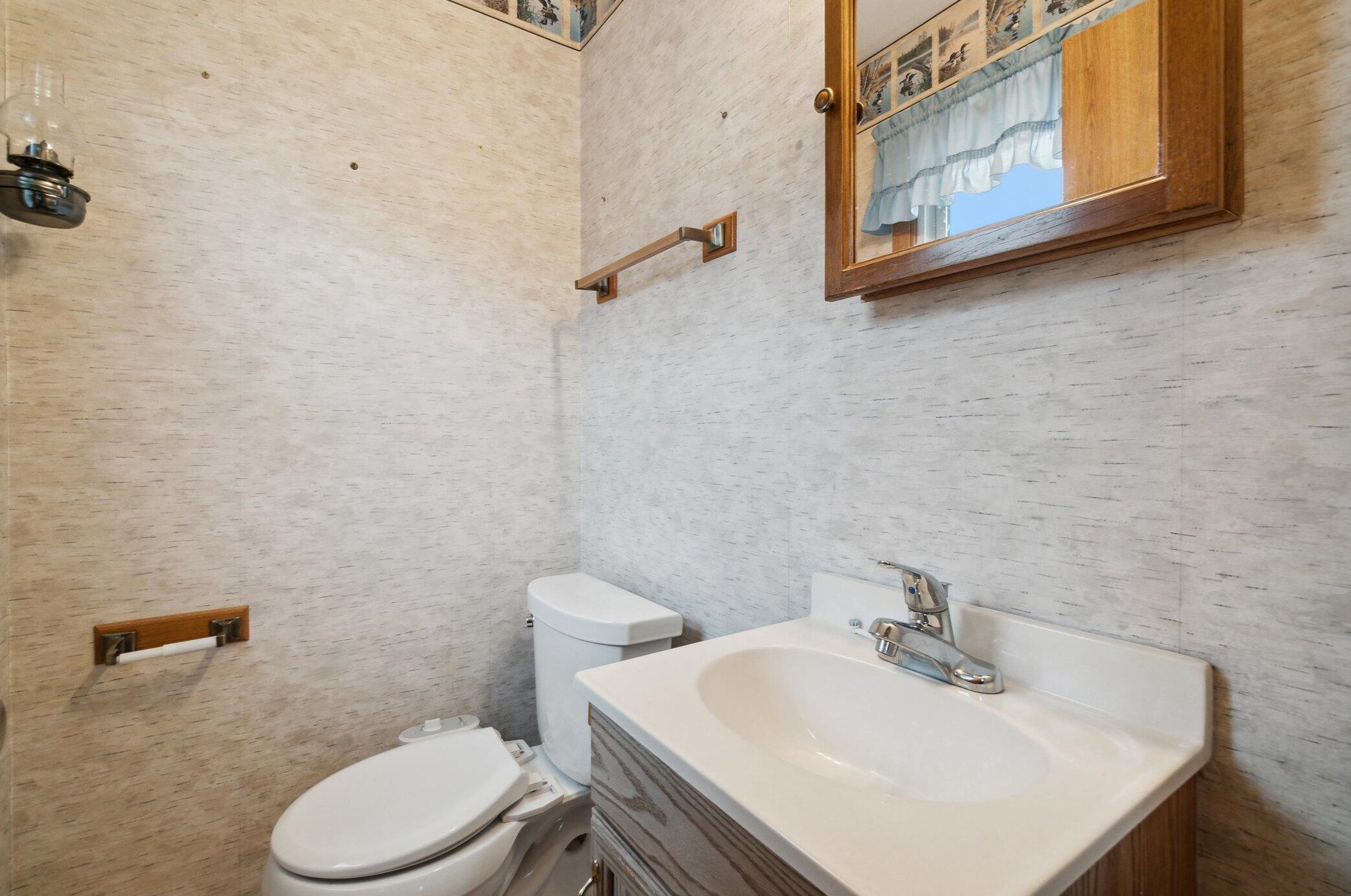 831 109, Milwaukee WI 53226-3739 exterior