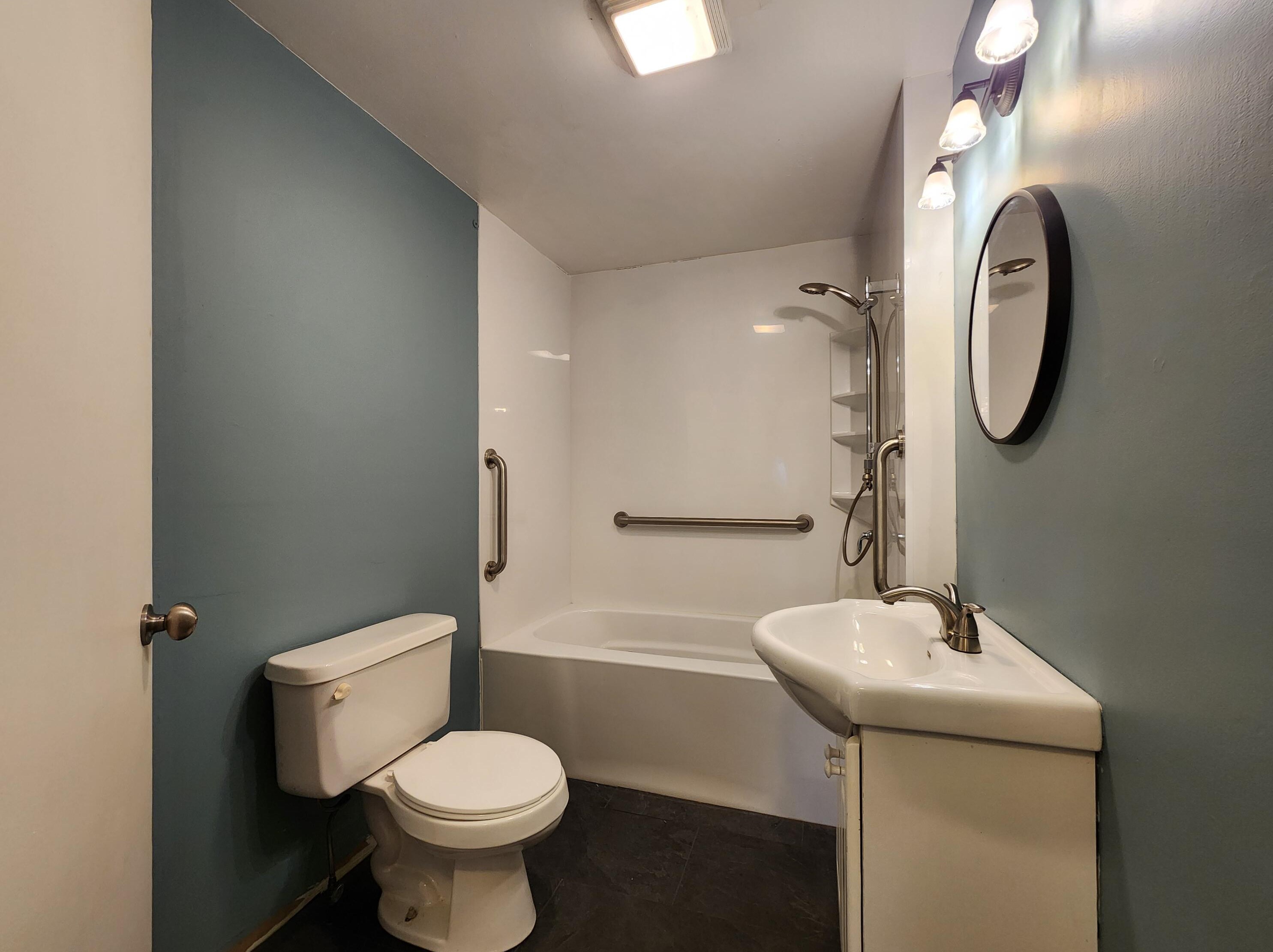 516 Albion St, Cashton WI  54619-8006 exterior