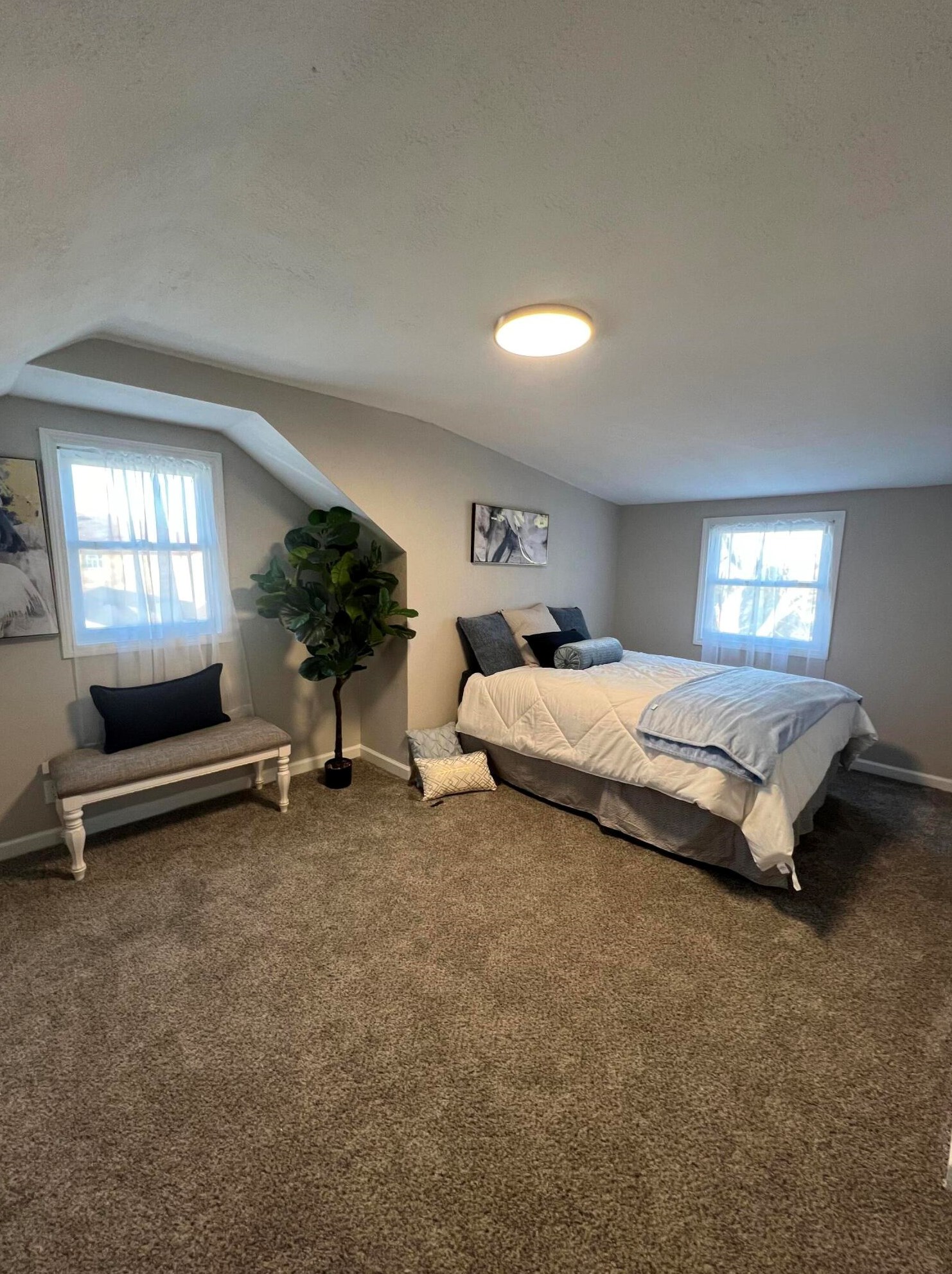 4304 75th St, Milwaukee WI  53216-1004 exterior