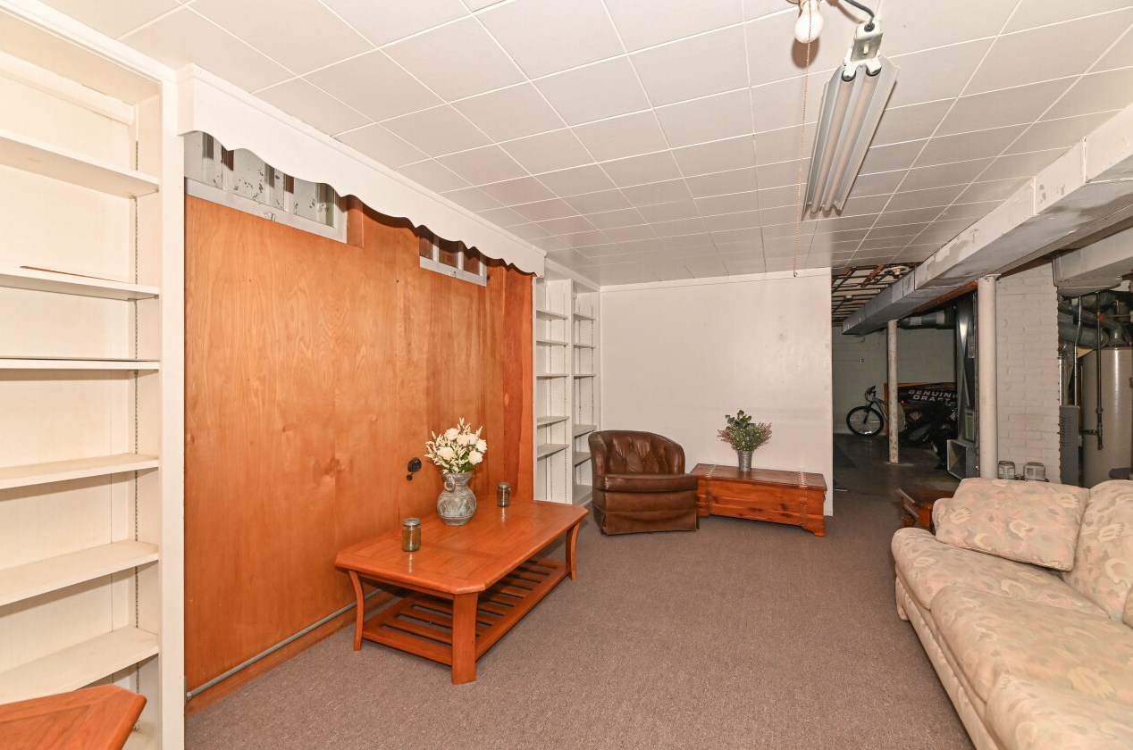 1639 55, Milwaukee WI 53214-5245 exterior