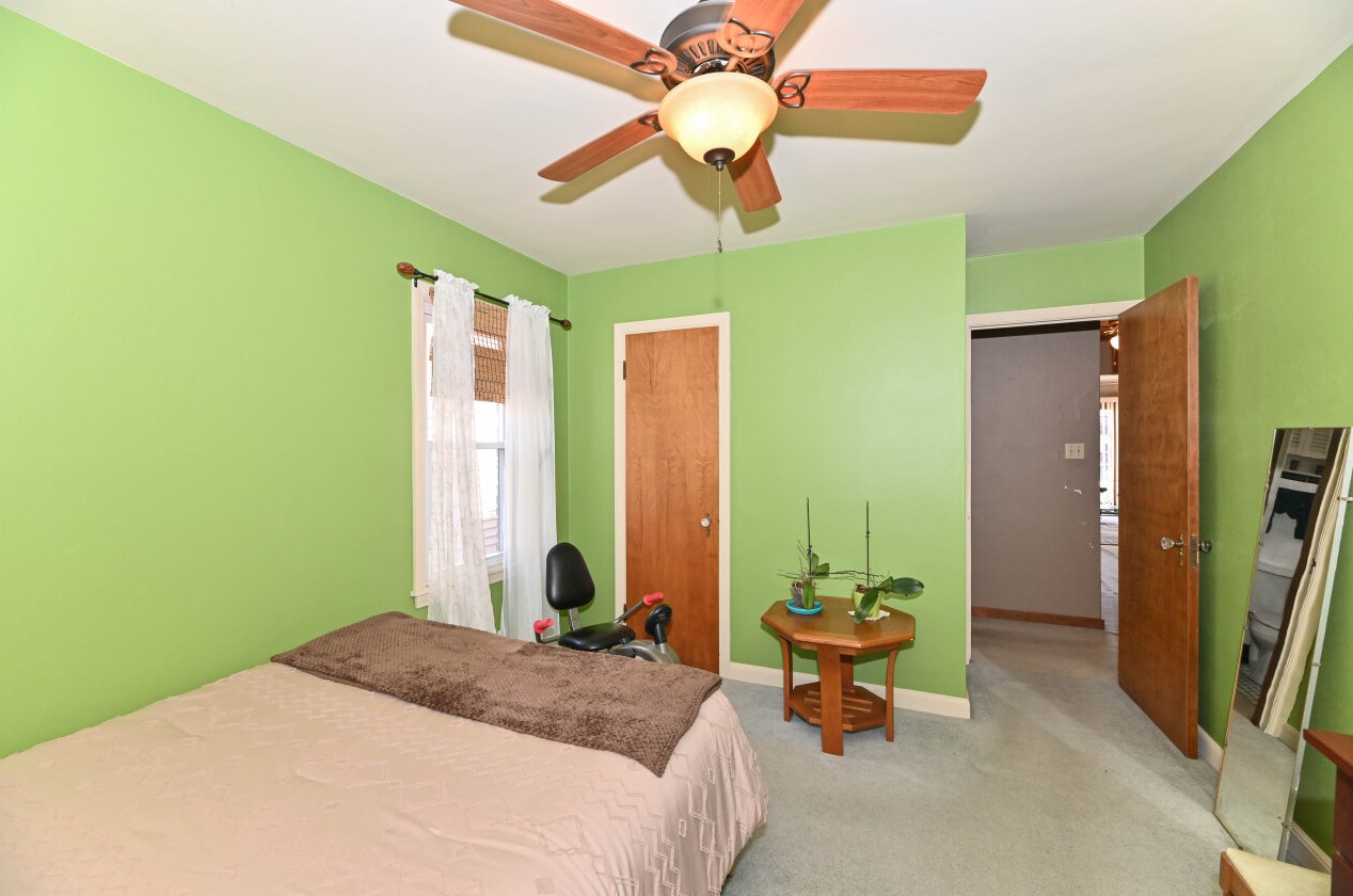 1639 55, Milwaukee WI 53214-5245 exterior