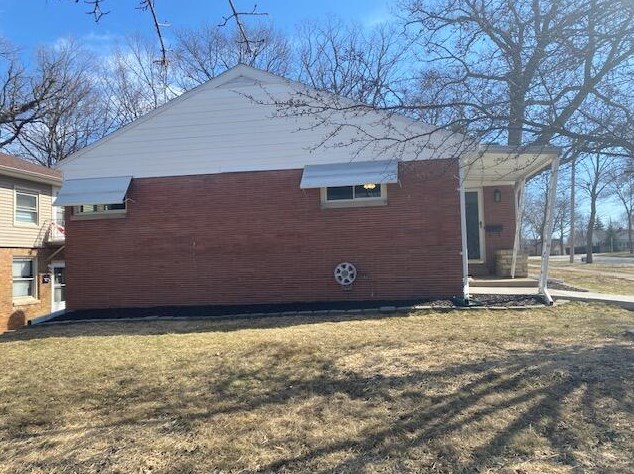 5030 Cleveland Ave, Milwaukee WI  53219-3234 exterior