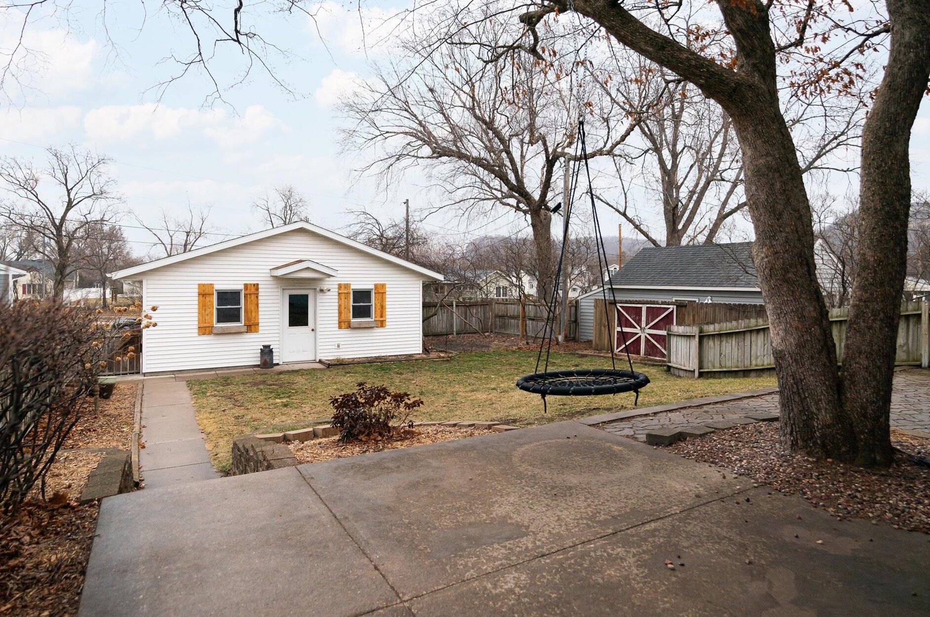 2153 Farnam St, La Crosse WI  54601-5972 exterior