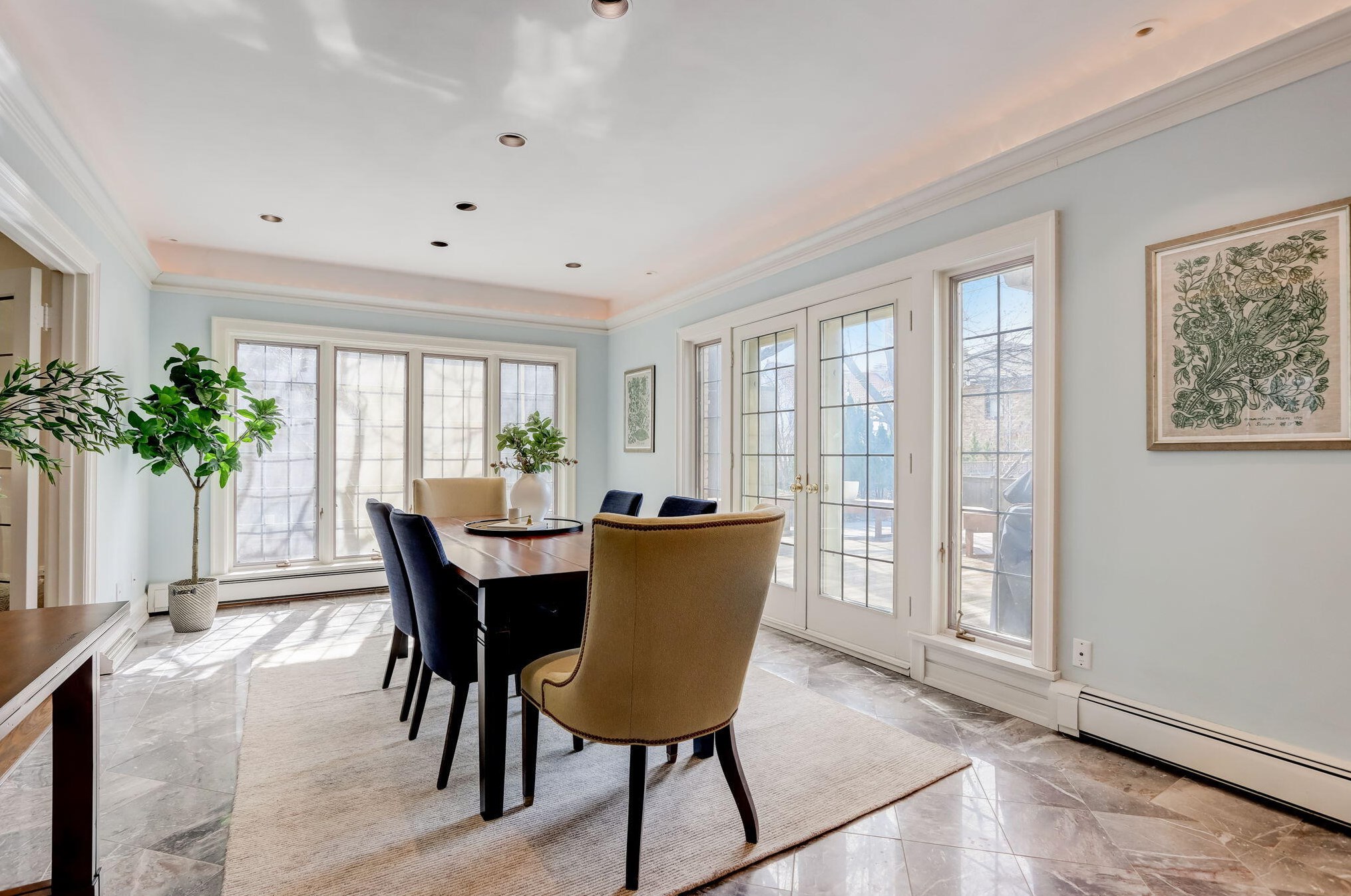 3515 Smt Ave, Milwaukee WI 53211-3441 exterior