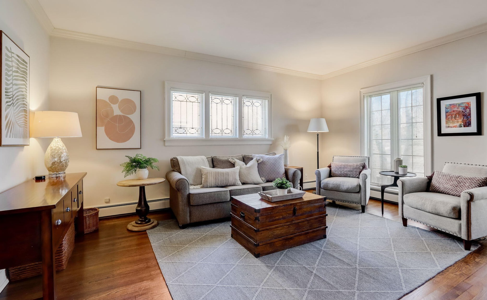 3515 Smt Ave, Milwaukee WI 53211-3441 exterior