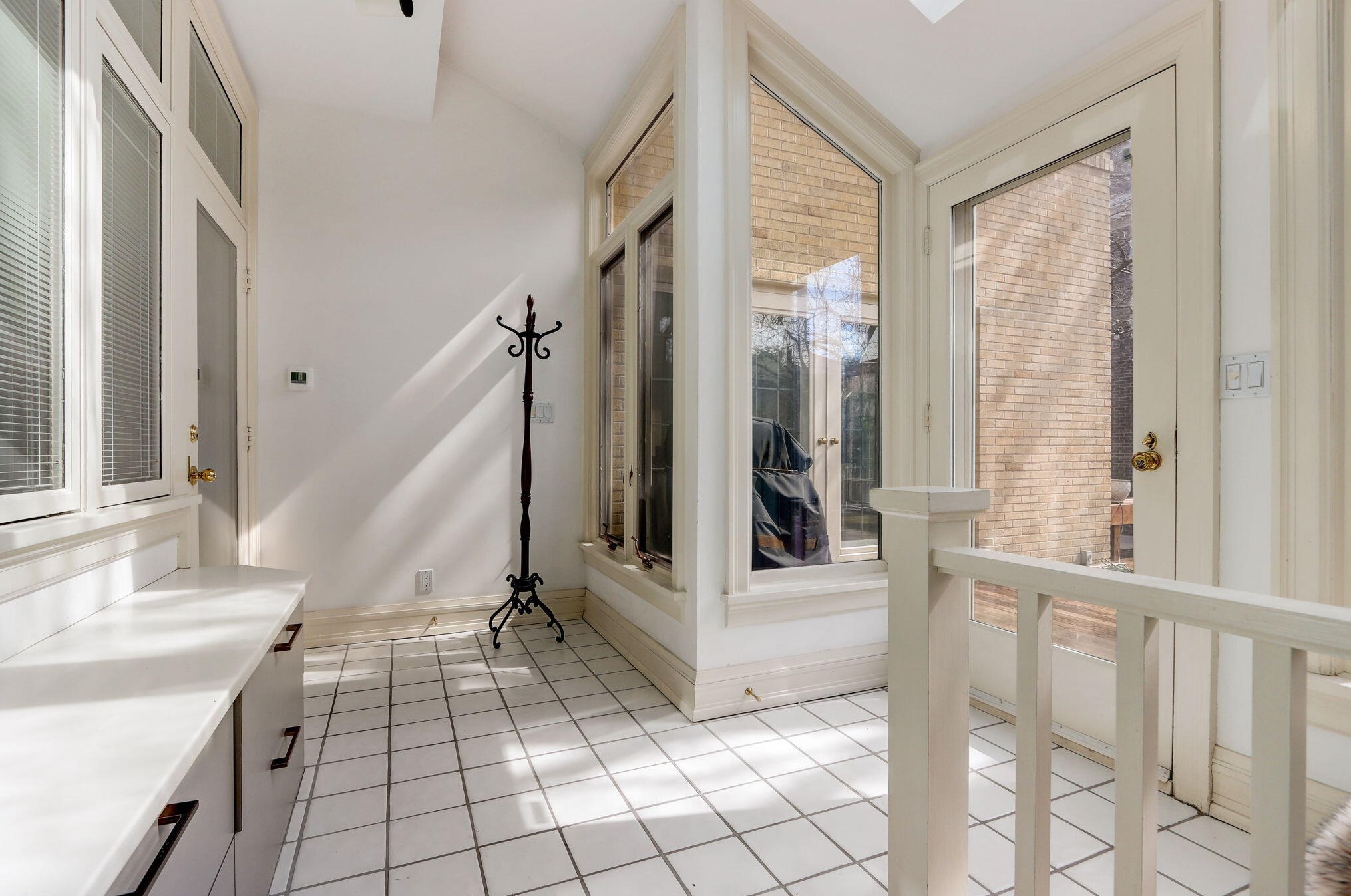 3515 Smt Ave, Milwaukee WI 53211-3441 exterior