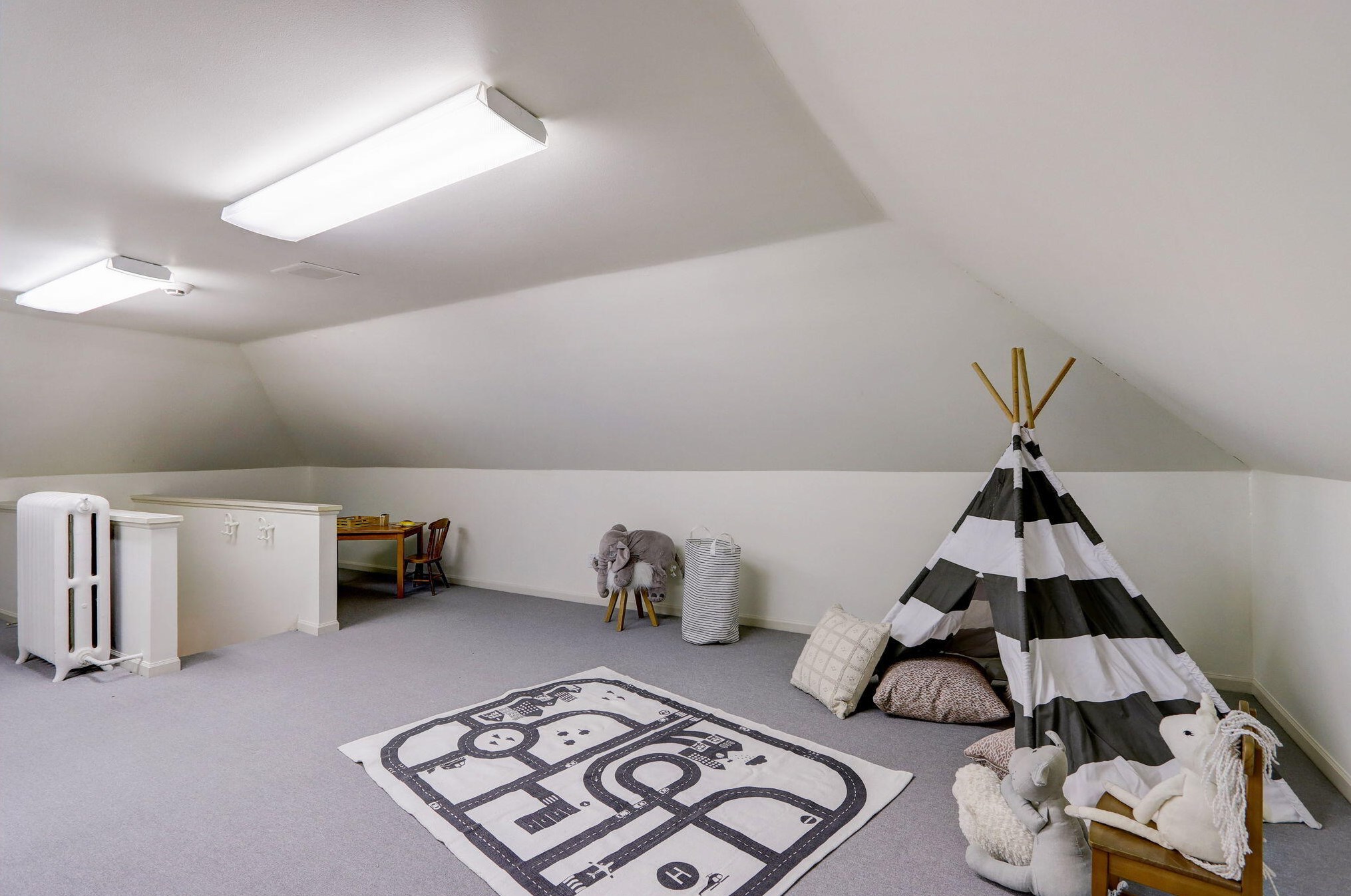 3515 Smt Ave, Milwaukee WI 53211-3441 exterior