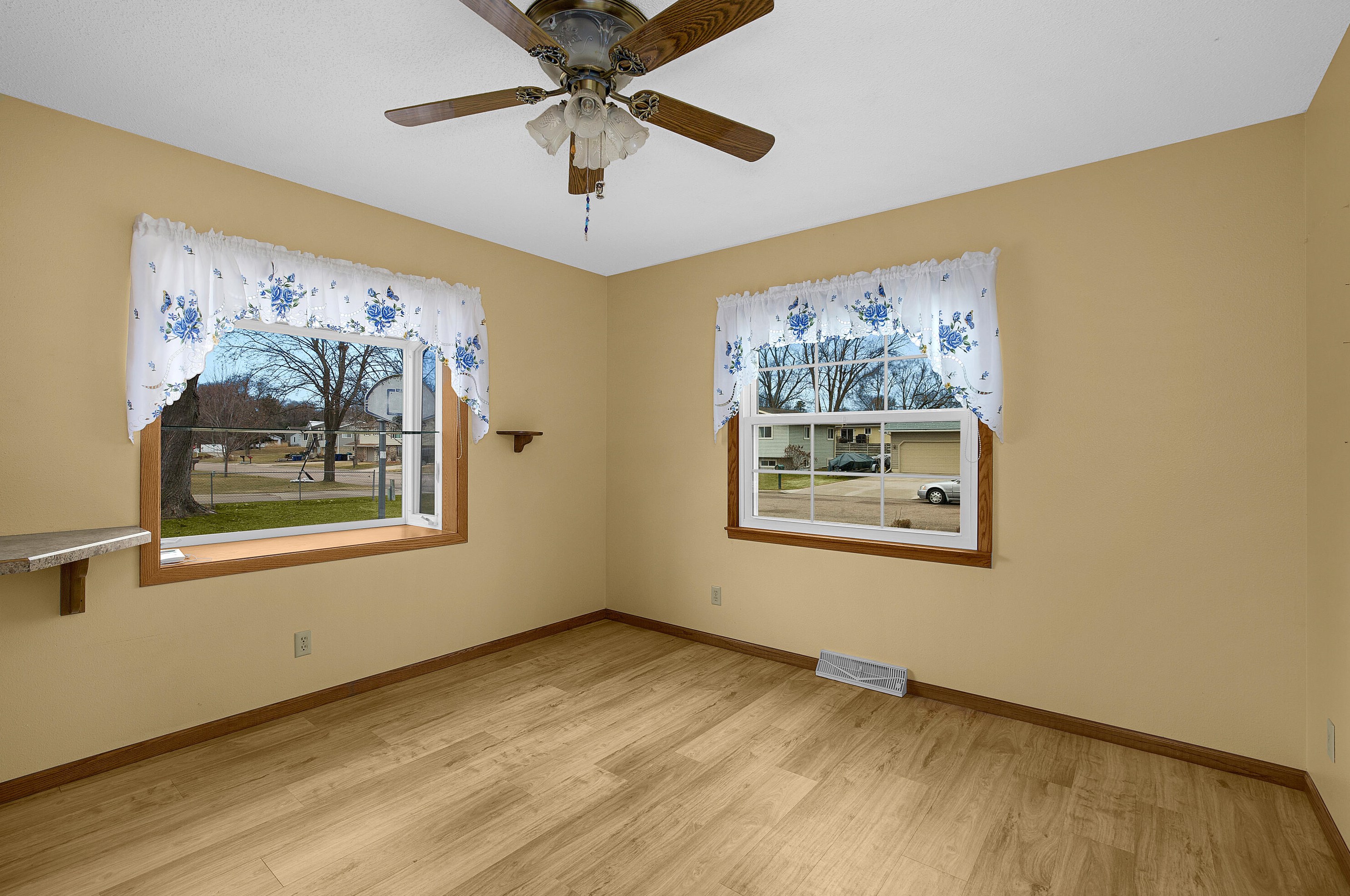 1922 Maryline Ct, La Crosse WI  54603-1335 exterior