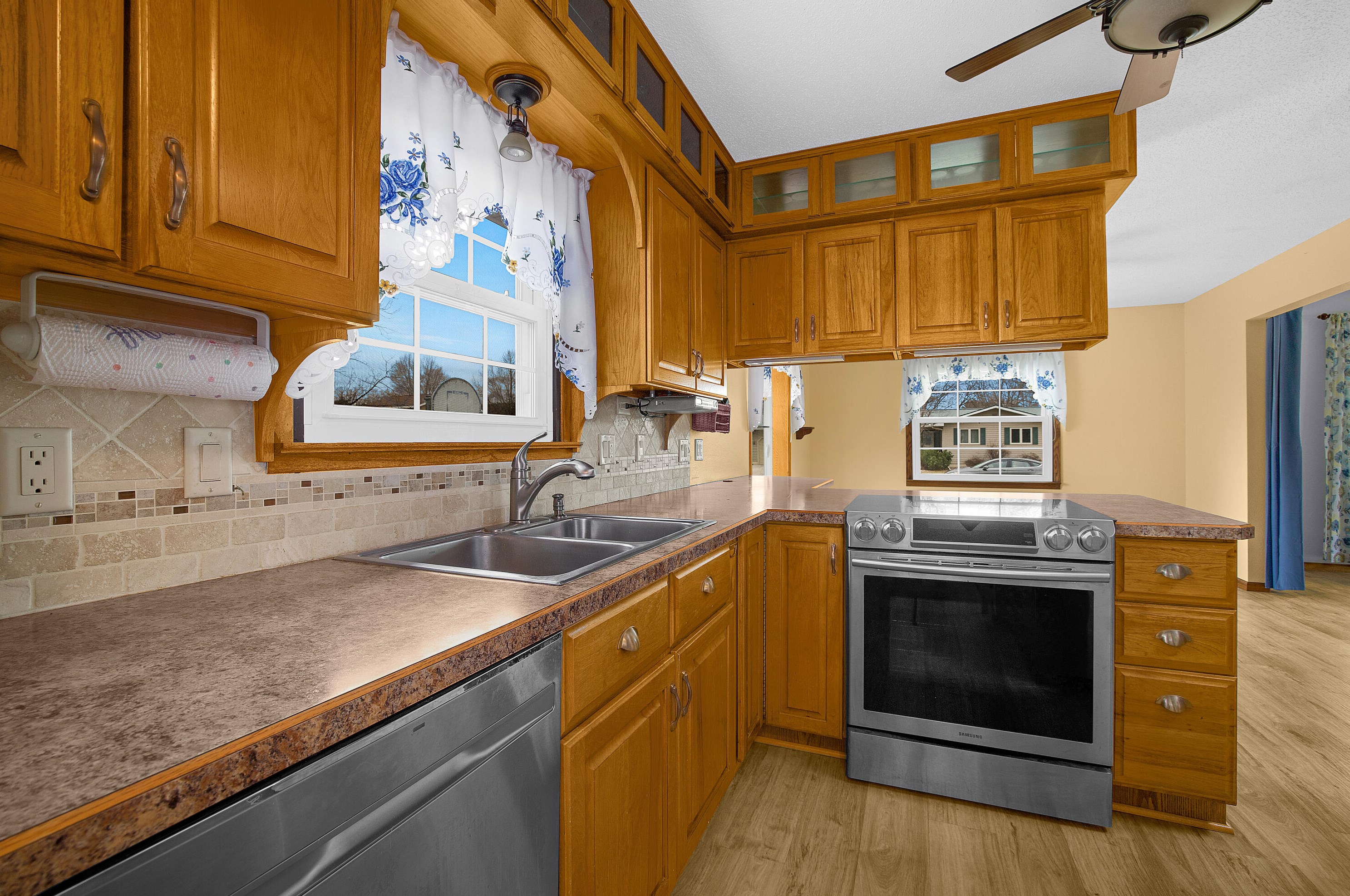 1922 Maryline Ct, La Crosse WI  54603-1335 exterior