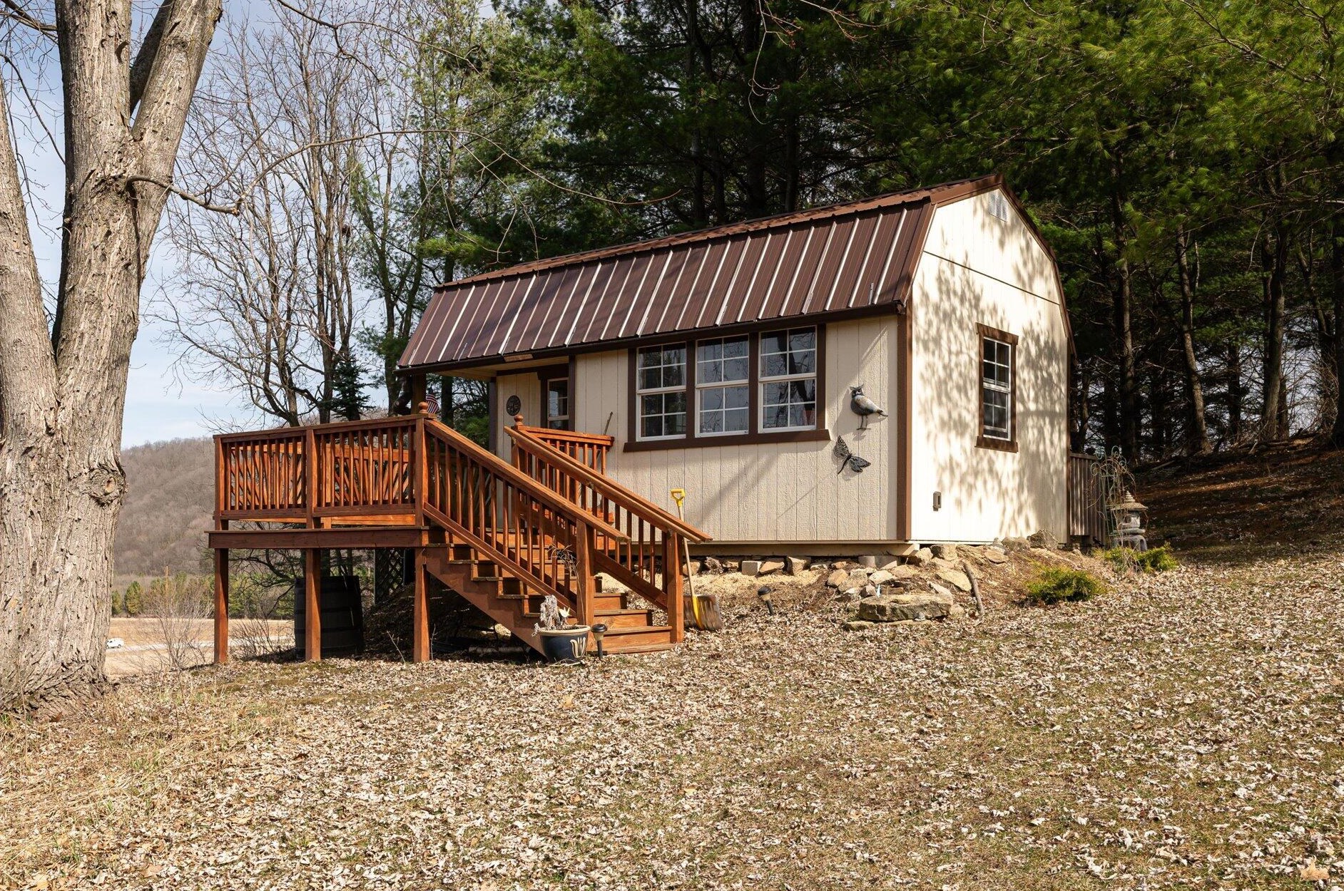 13617 Ames Dr, Viola WI  54664-8811 exterior