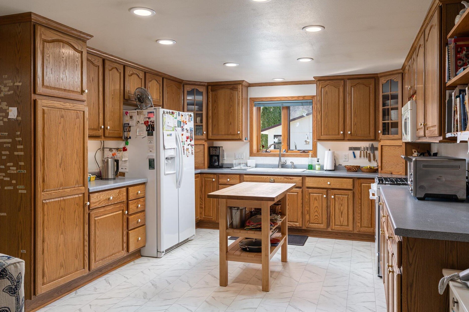 13617 Ames Dr, Viola WI  54664-8811 exterior