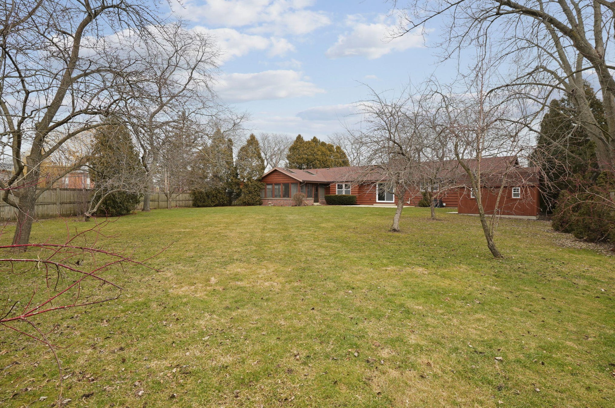 3776 Bay Dr, Racine WI  53402-3628 exterior