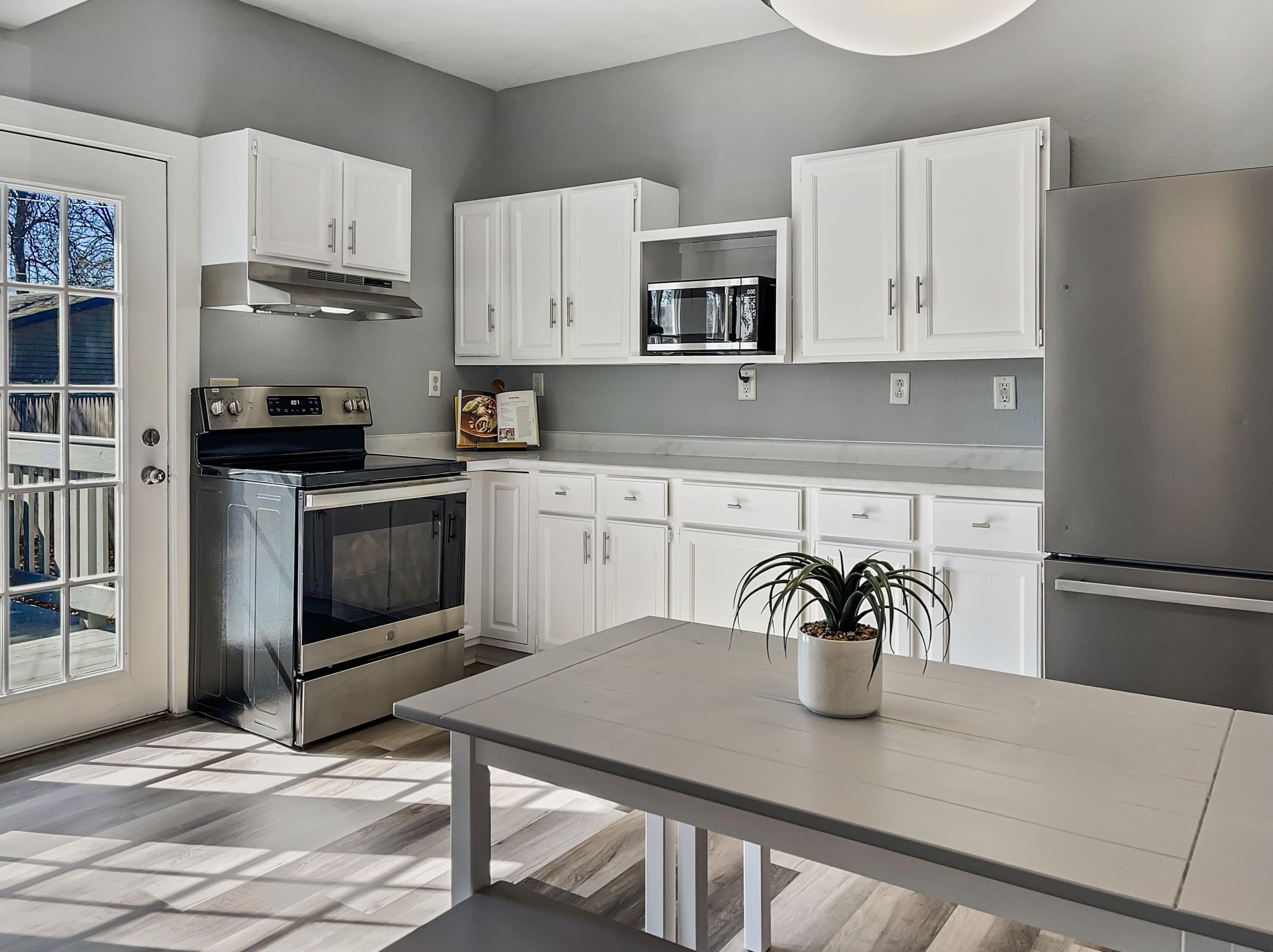 1135 Logan Ave, Sheboygan WI  53083-4856 exterior