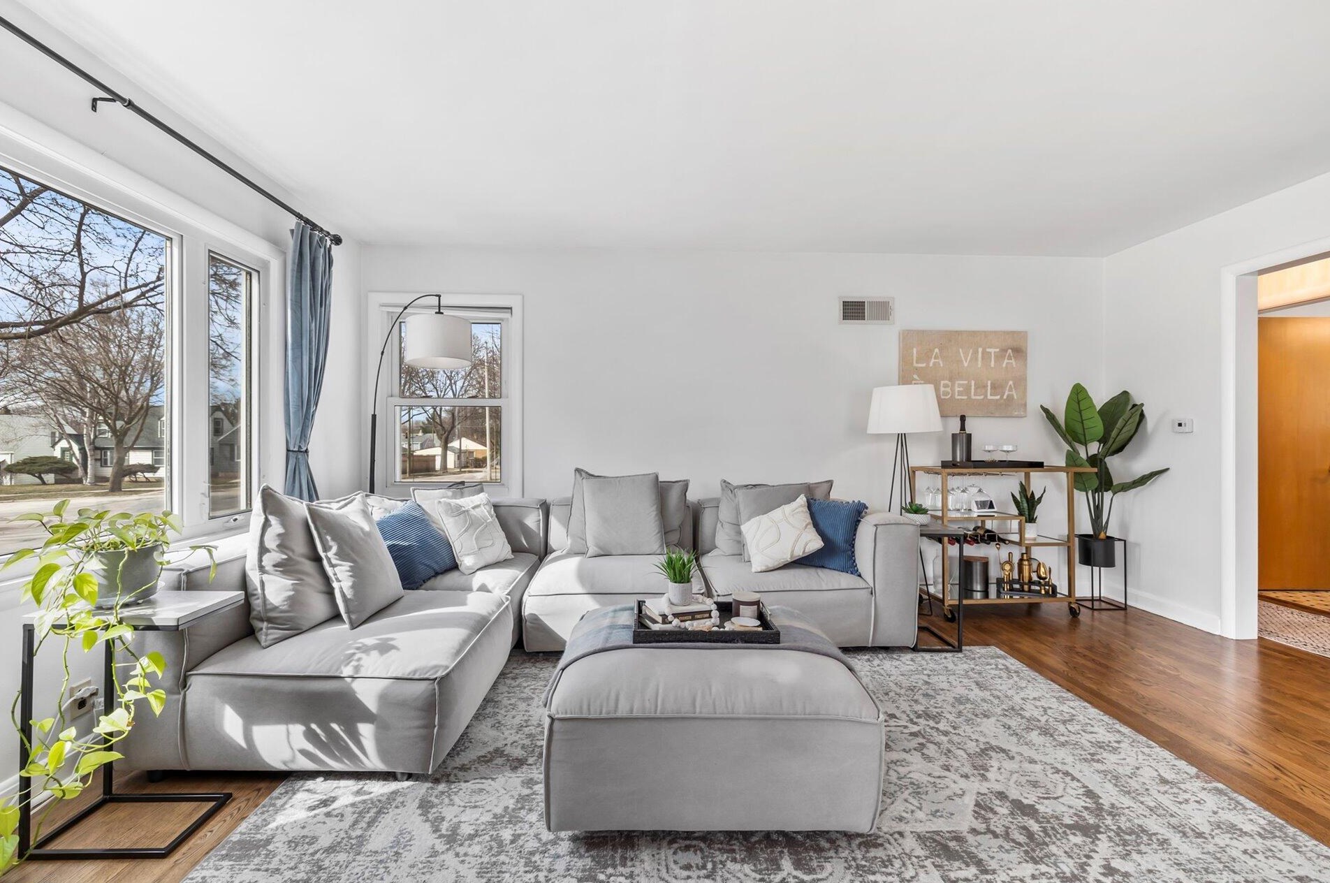 8824 Locust St, Milwaukee WI  53222-4636 exterior