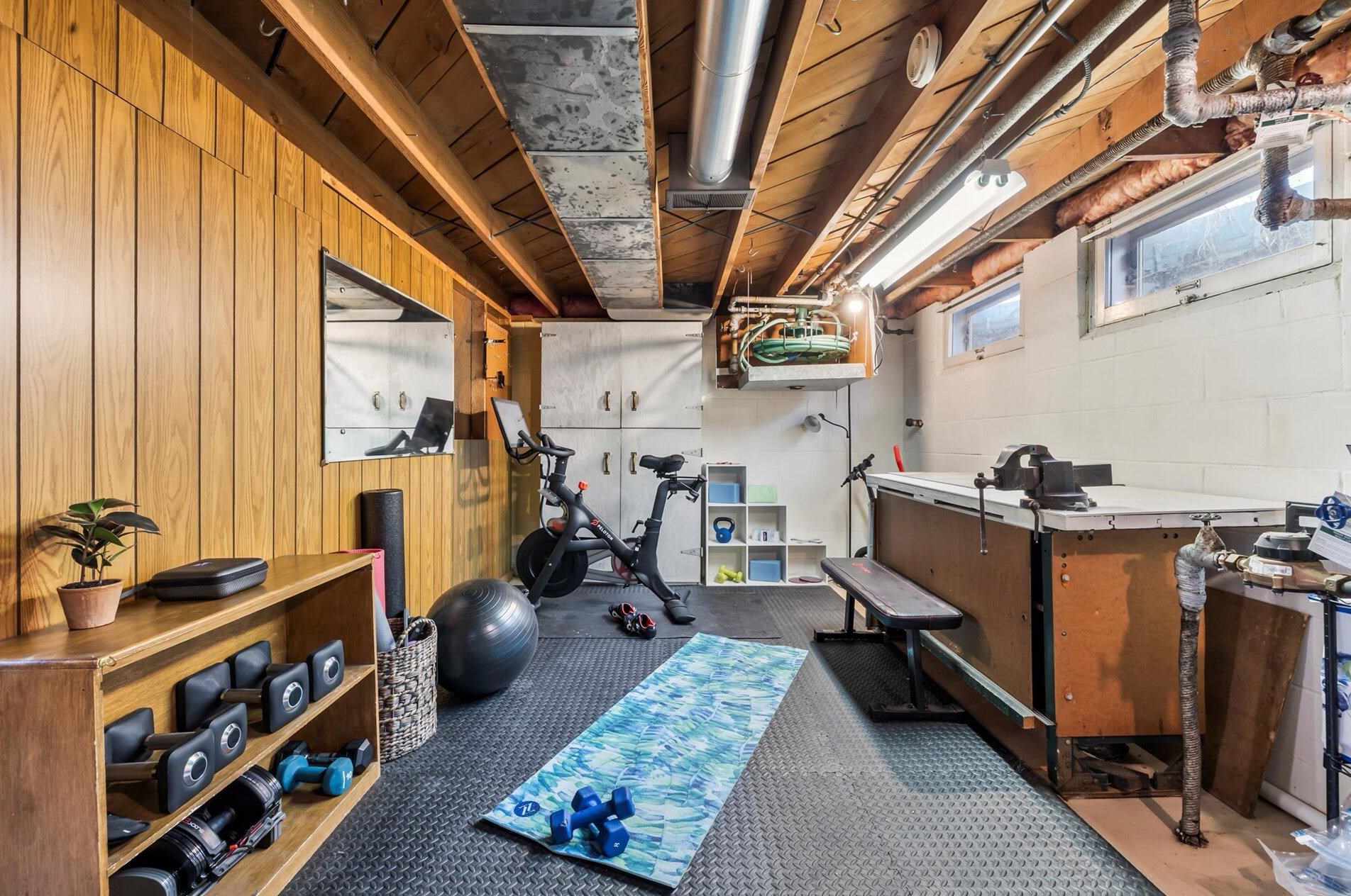 8824 Locust St, Milwaukee WI  53222-4636 exterior