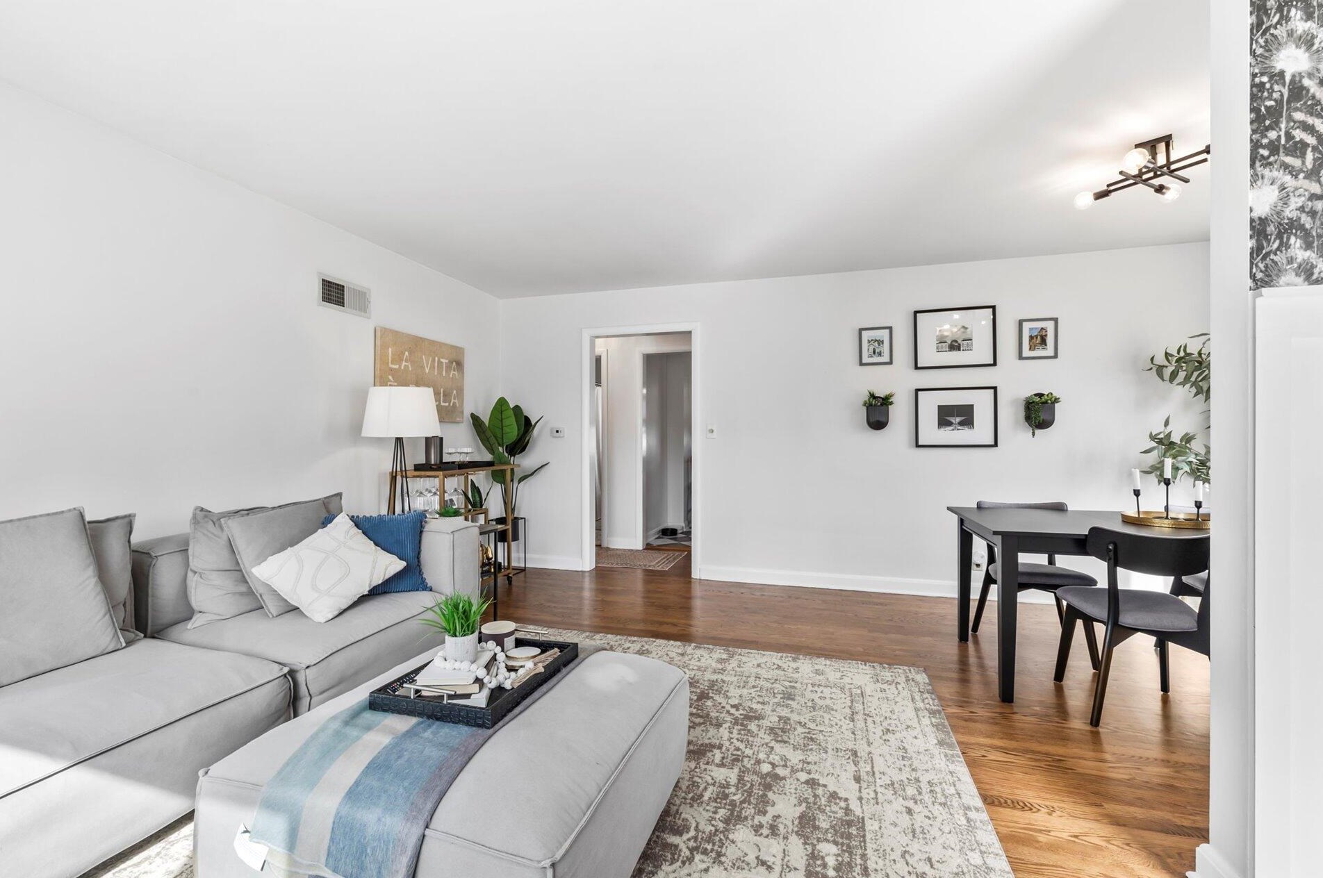 8824 Locust St, Milwaukee WI  53222-4636 exterior