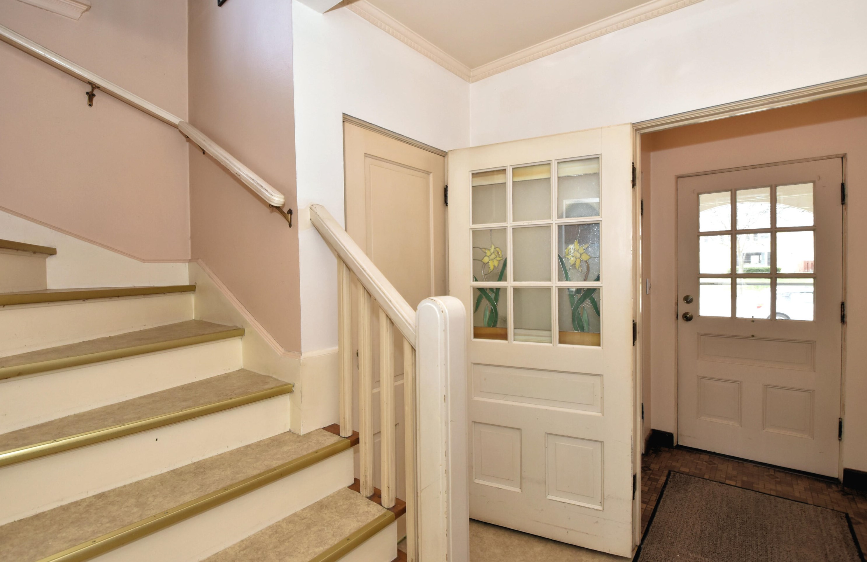 2426 60, Milwaukee WI 53219-2131 exterior