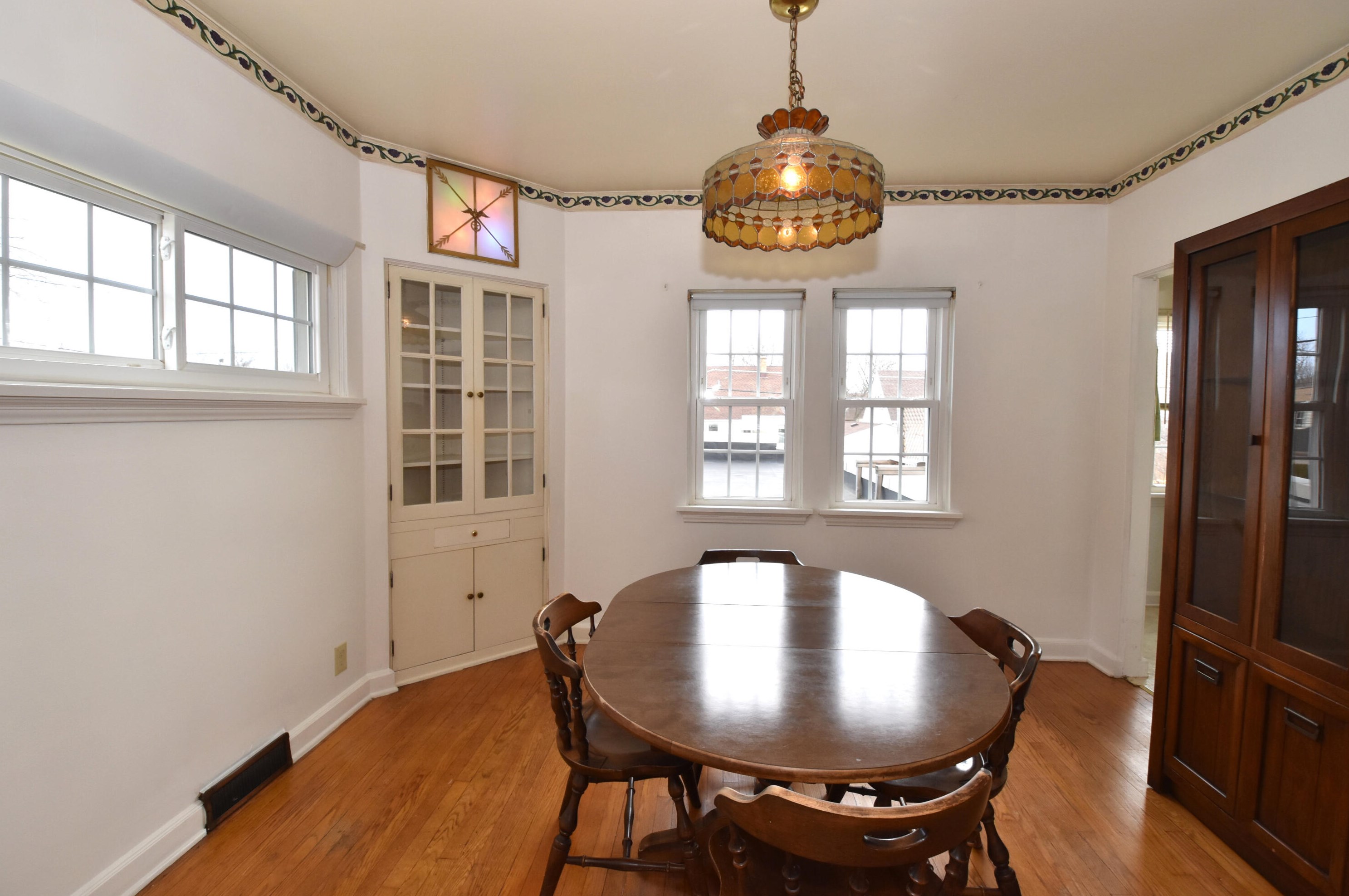 2426 60, Milwaukee WI 53219-2131 exterior