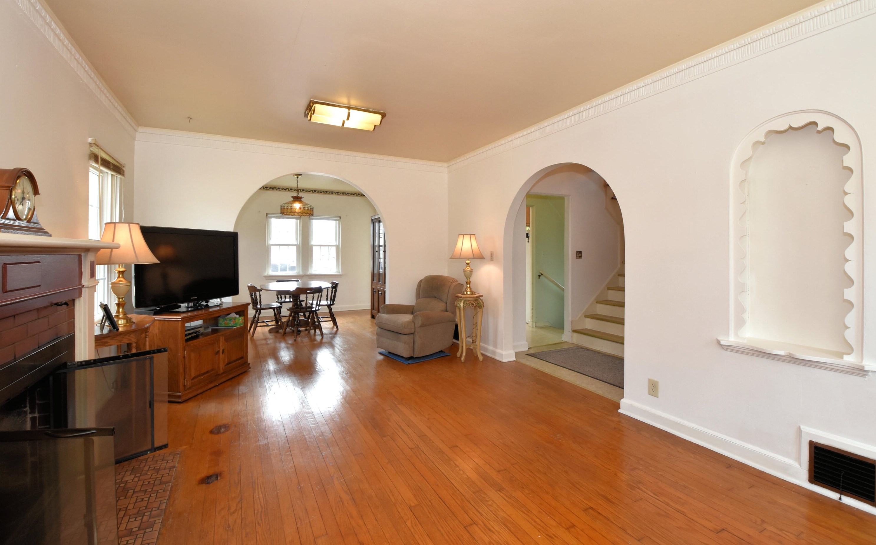 2426 60, Milwaukee WI 53219-2131 exterior