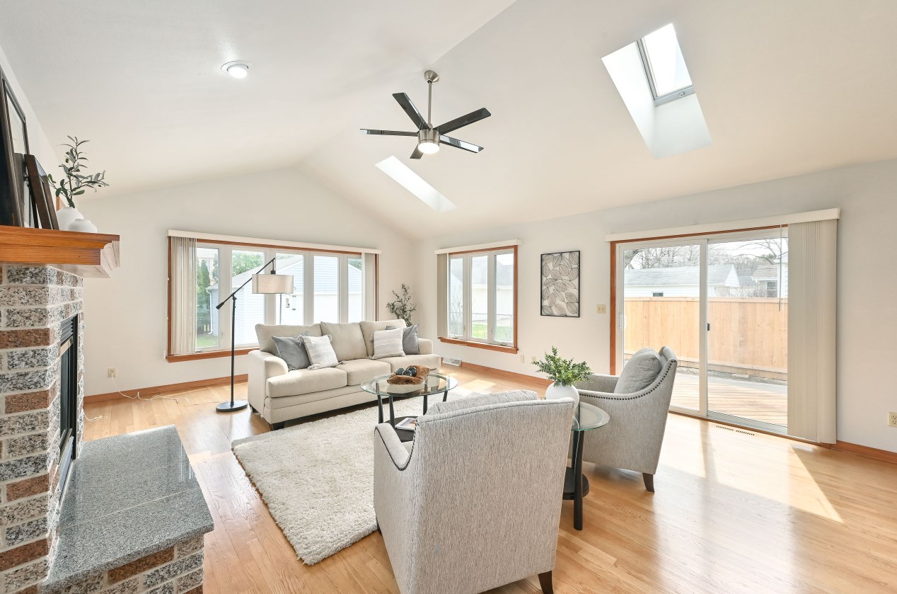 4762 Elkhart Ave, Milwaukee WI 53211-1001 exterior