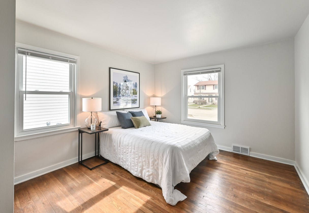 4762 Elkhart Ave, Milwaukee WI 53211-1001 exterior