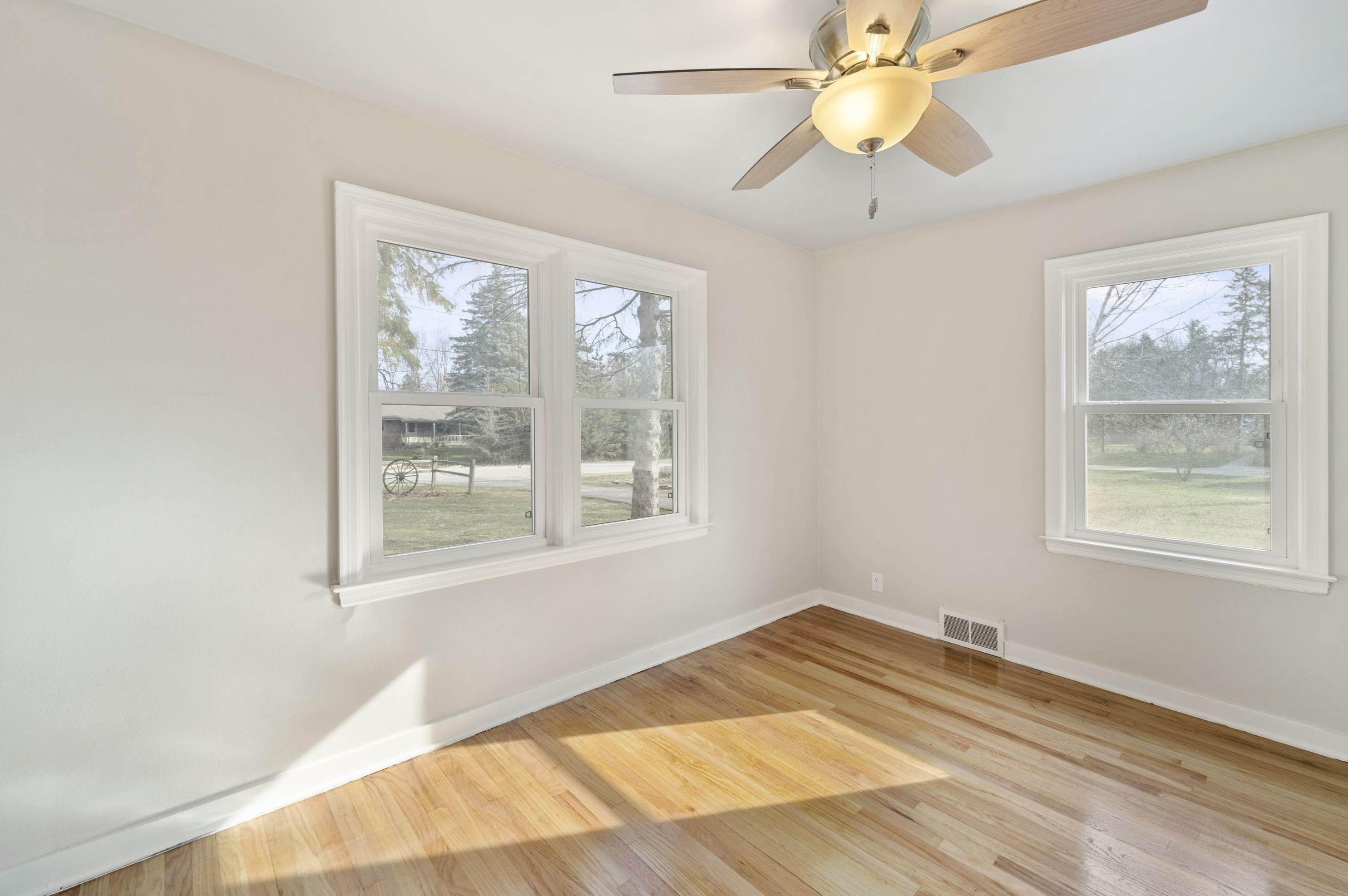 3929 Johnson Ave, Racine WI  53405-1015 exterior