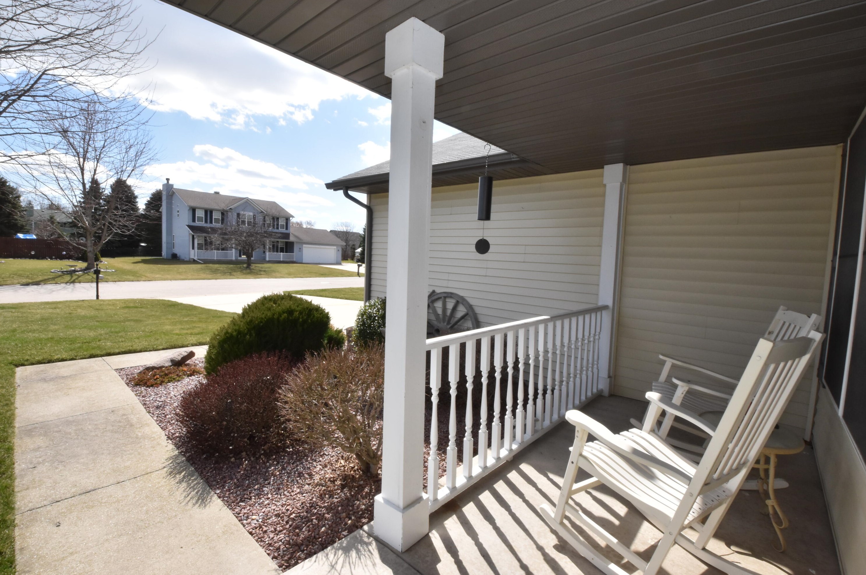 1224 Riva Rdg, Racine WI  53402-1711 exterior
