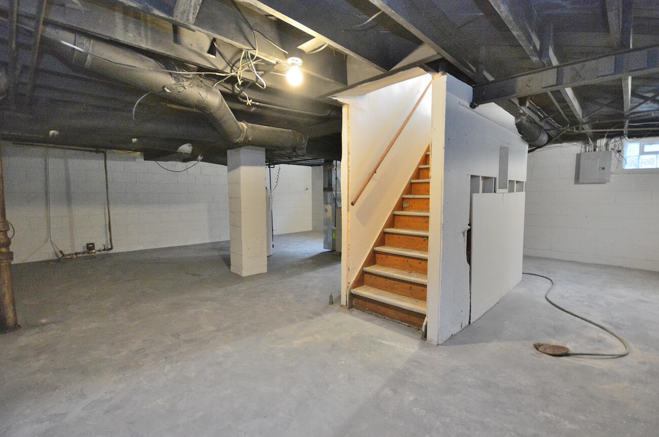 2321 60th St, Milwaukee WI  53219-2129 exterior