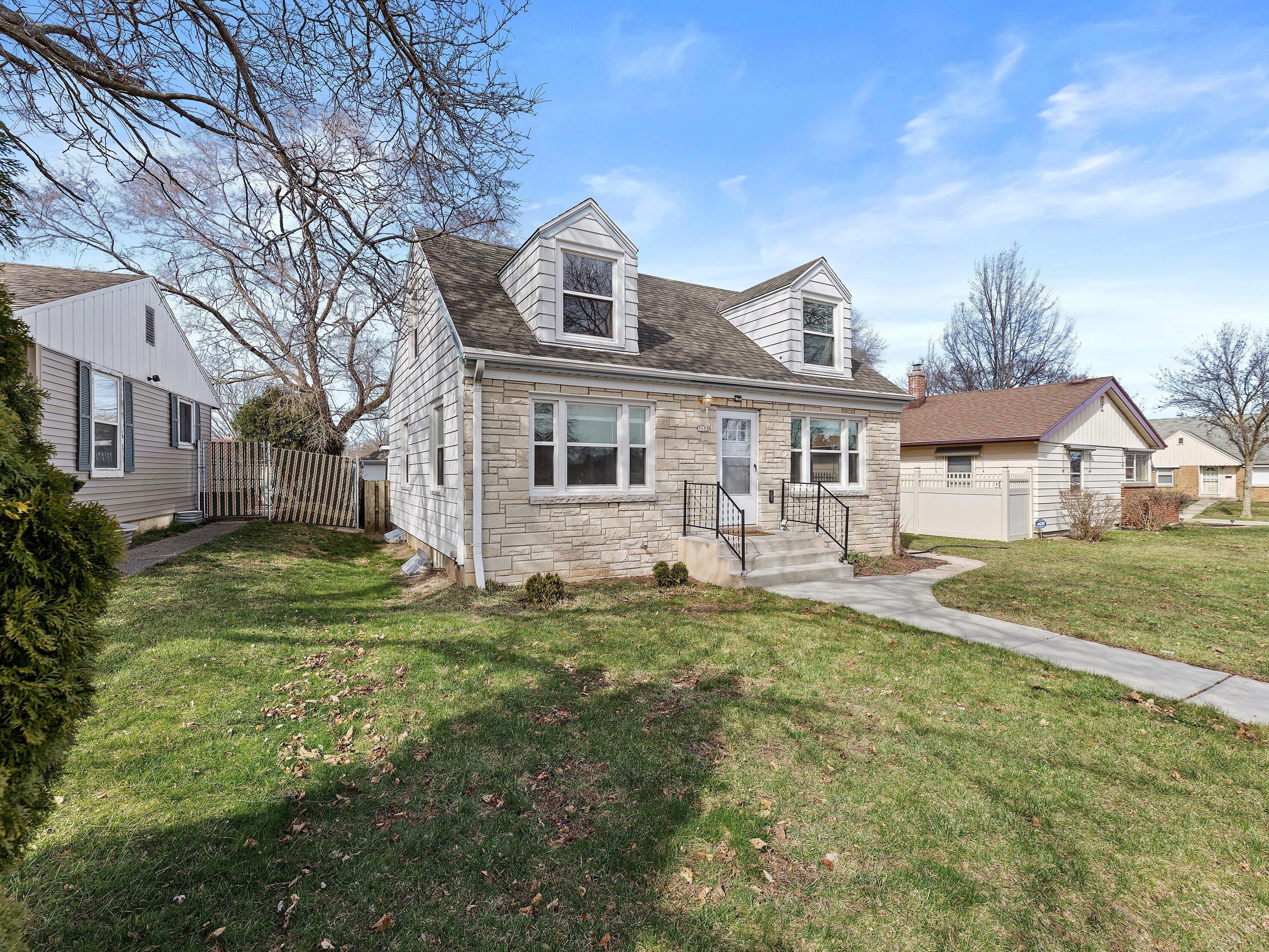 7152 Nash St, Milwaukee WI  53216-1939 exterior