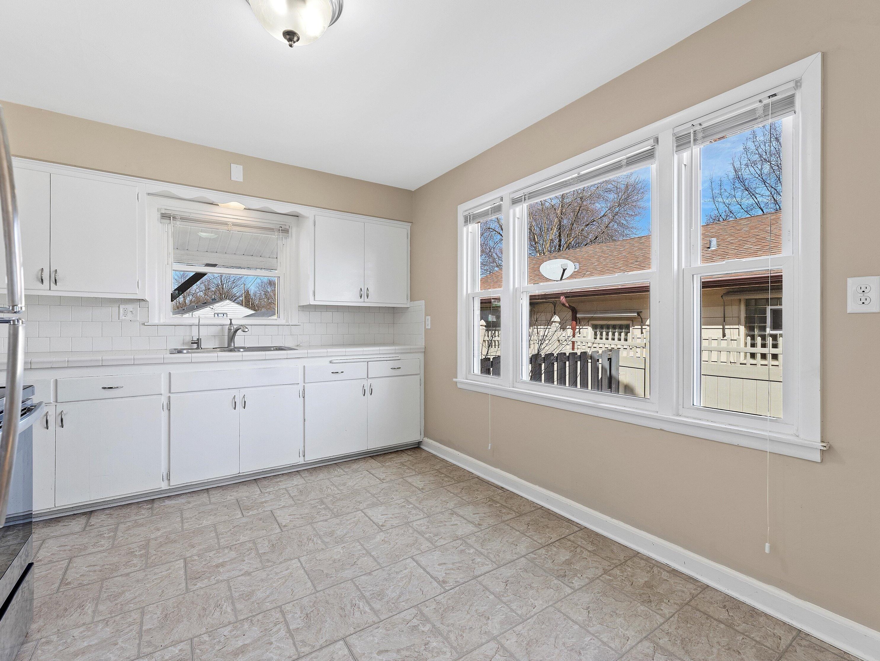 7152 Nash St, Milwaukee WI  53216-1939 exterior