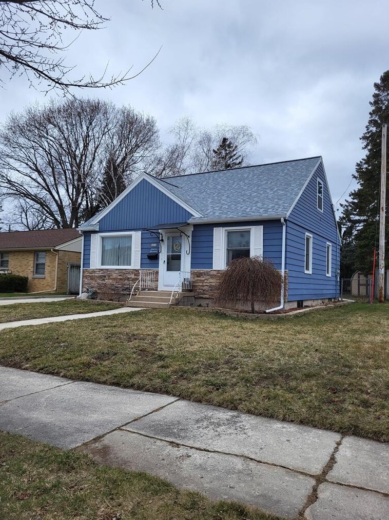 1614 22nd St, Sheboygan WI  53081-2230 exterior