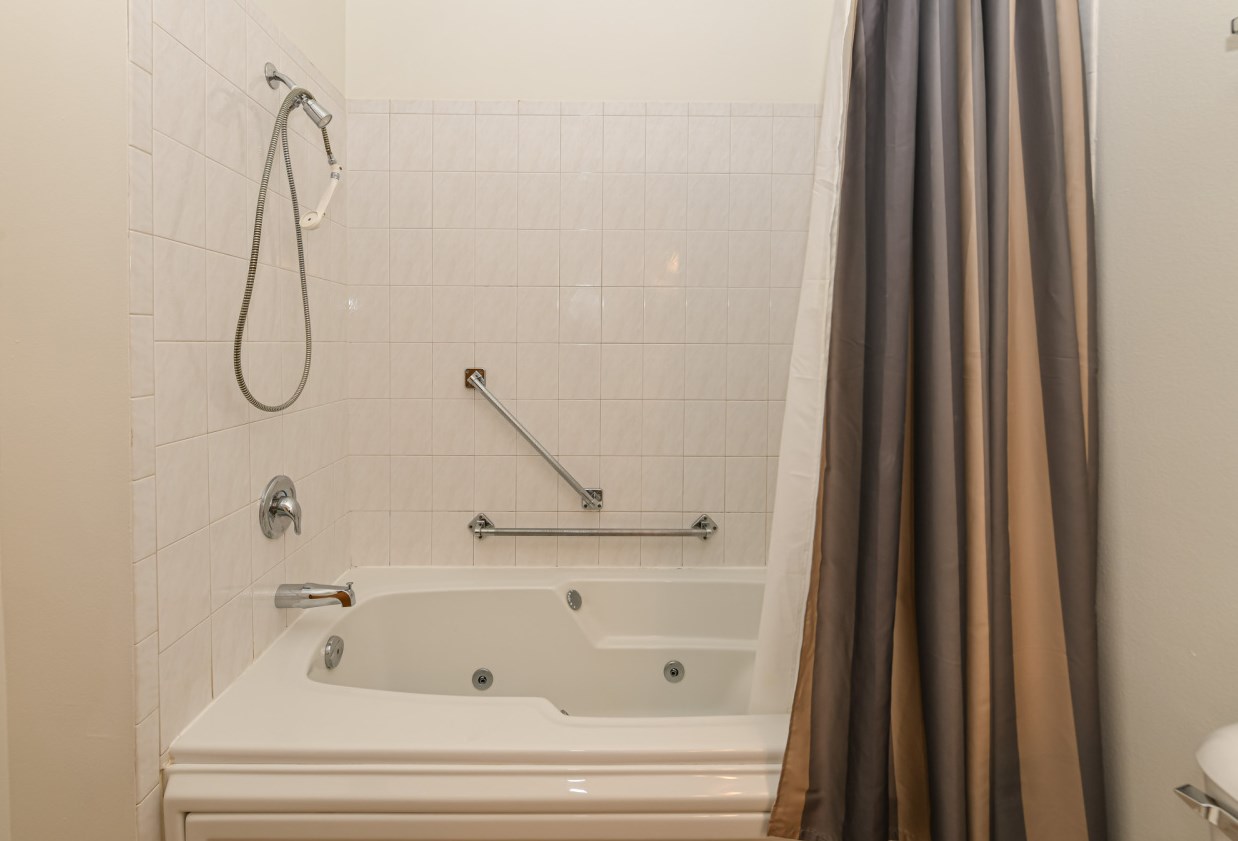 3110 Toldt Pkwy, Milwaukee WI  53227-3960 exterior