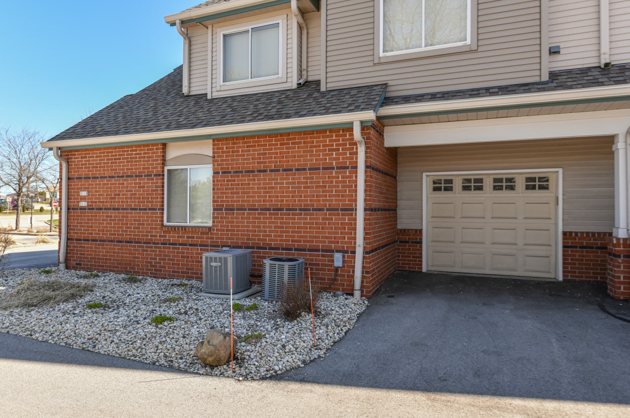 3110 Toldt Pkwy, Milwaukee WI  53227-3960 exterior