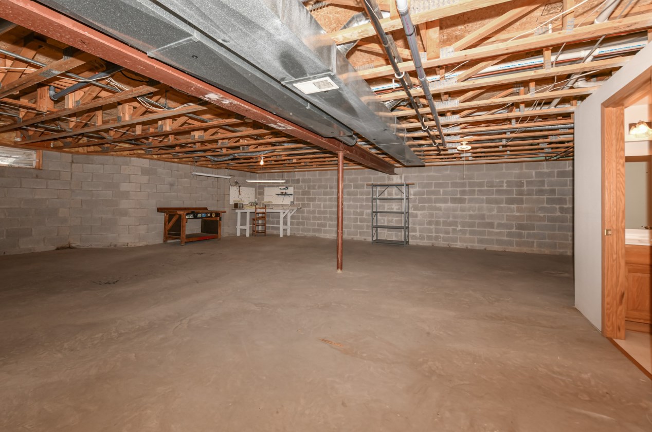 3110 Toldt Pkwy, Milwaukee WI  53227-3960 exterior