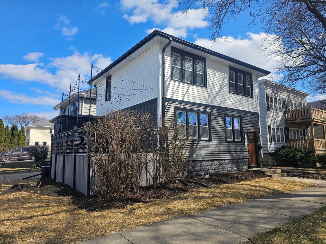 3004 Nevada St, Milwaukee WI  53207-2429 exterior