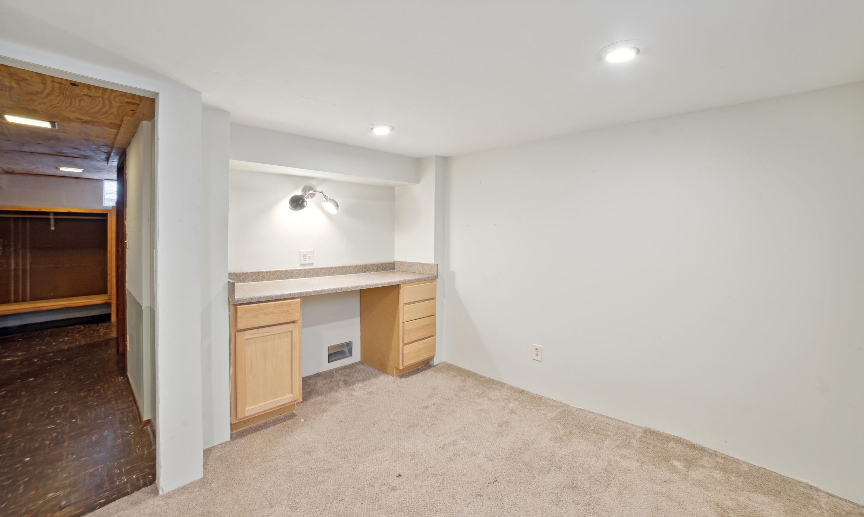 3373 90th St, Milwaukee WI  53227-4403 exterior