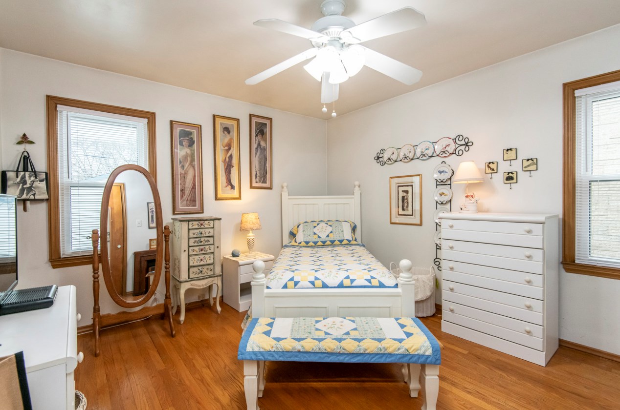 3745 86, Milwaukee WI 53227-4622 exterior