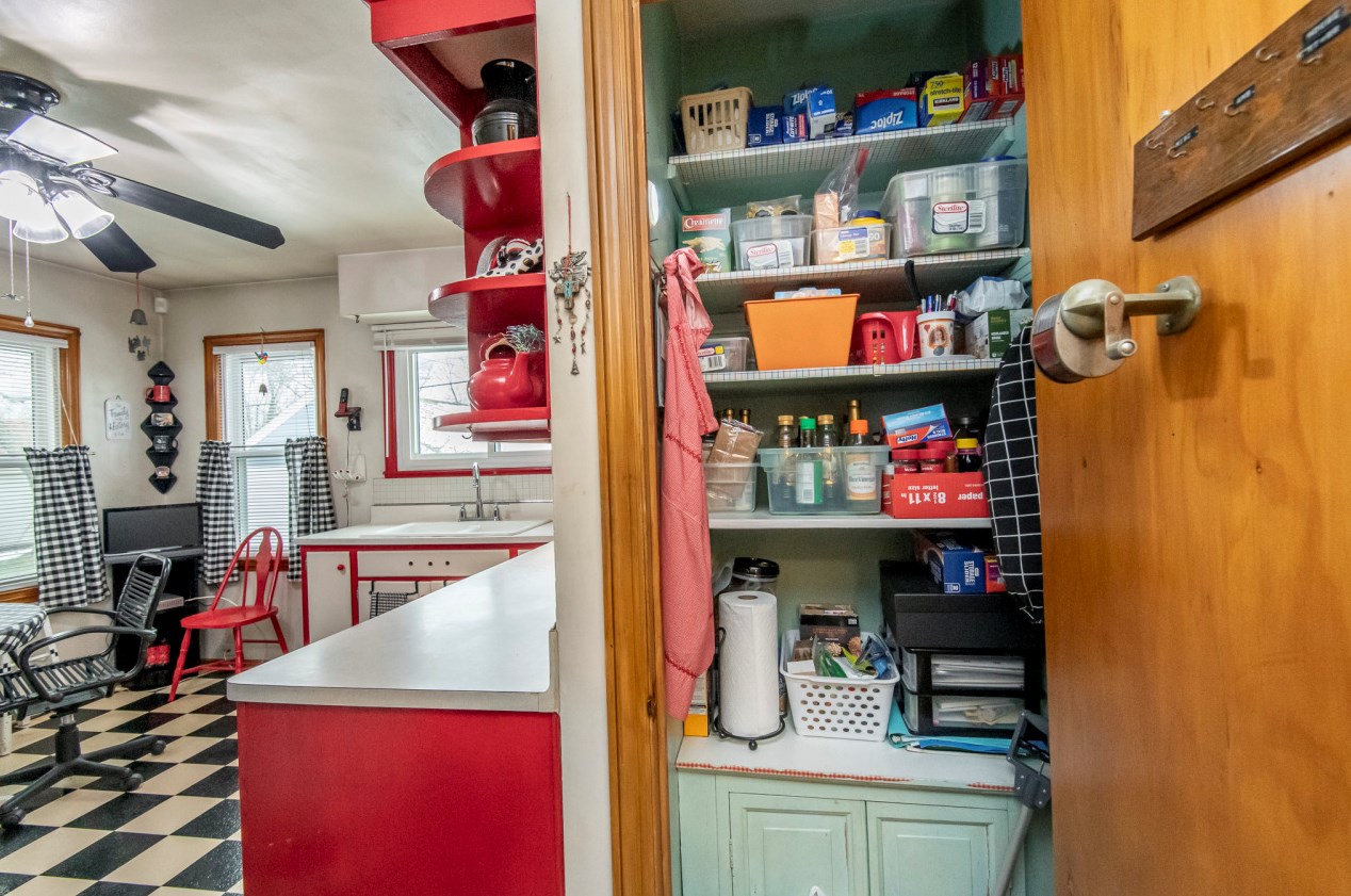 3745 86, Milwaukee WI 53227-4622 exterior