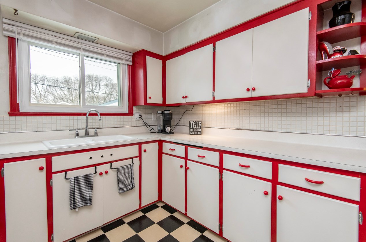 3745 86, Milwaukee WI 53227-4622 exterior