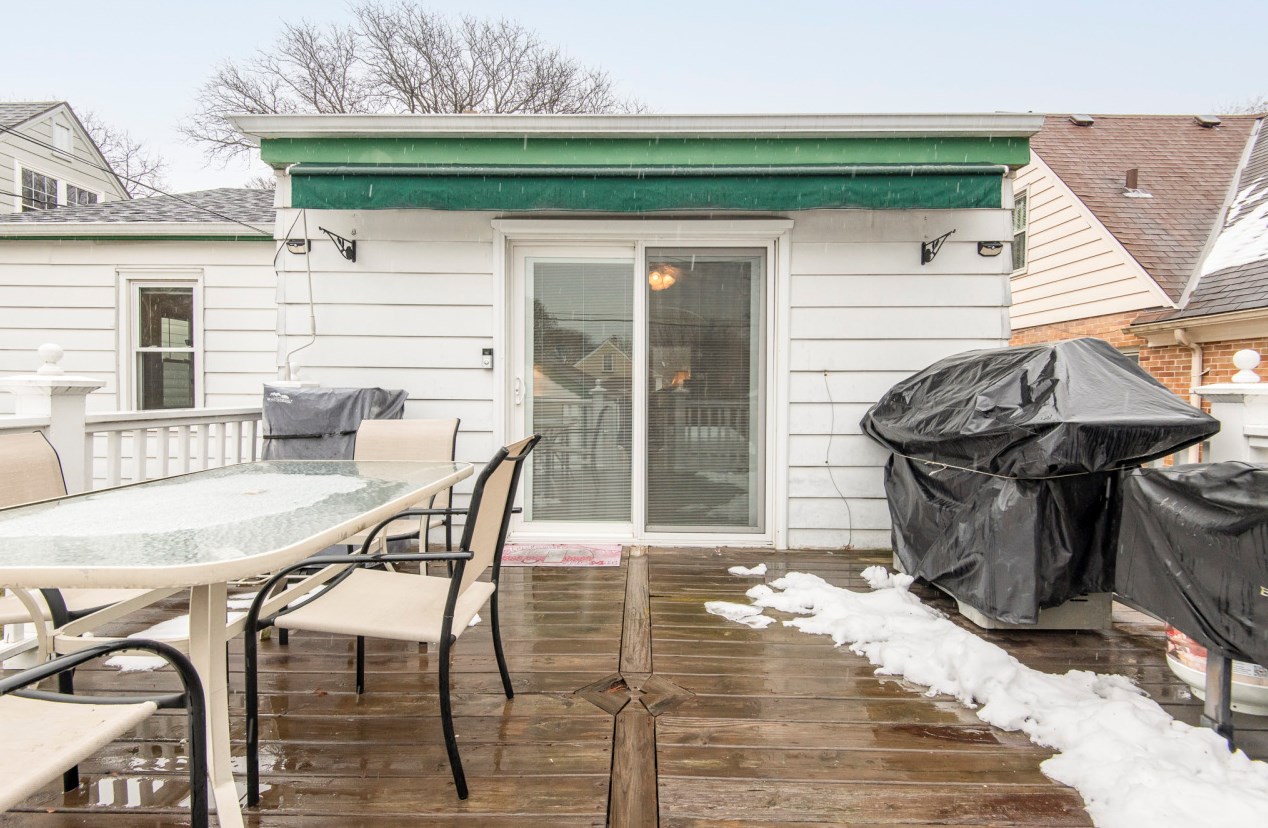 2769 87 St, Milwaukee WI 53224-5437 exterior