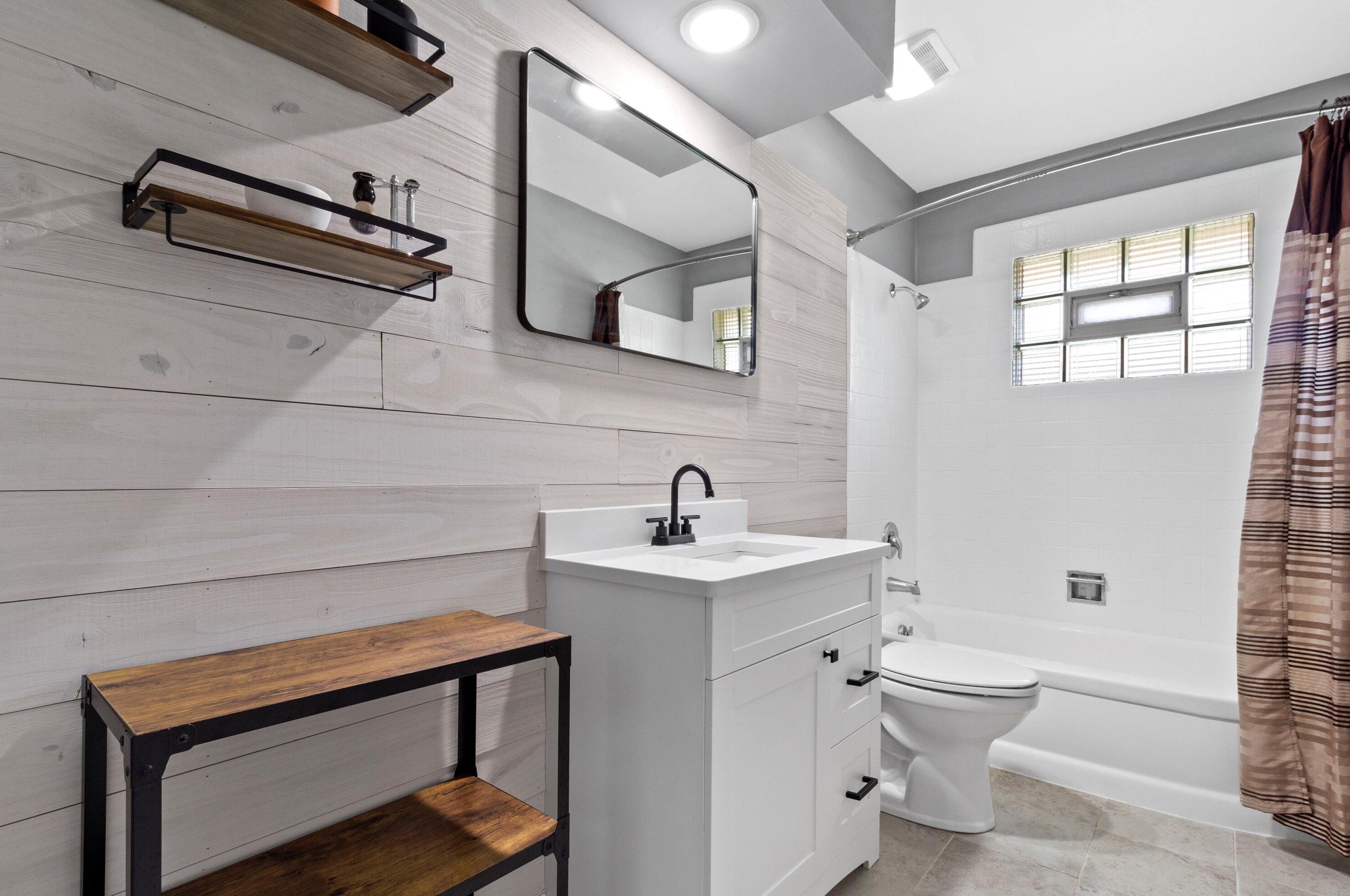 8853 Brentwood Ave, Milwaukee WI  53224-5300 exterior