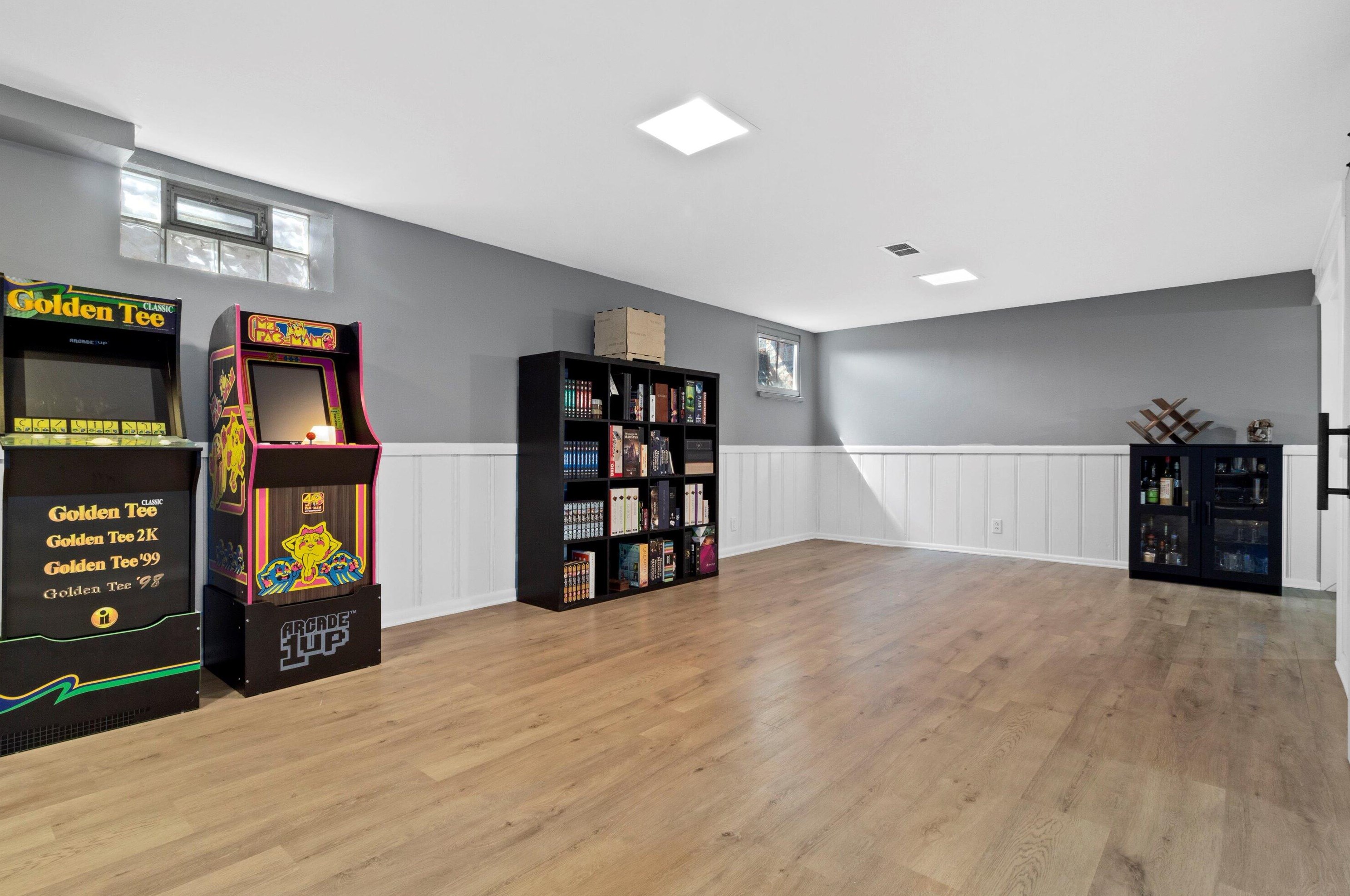 8853 Brentwood Ave, Milwaukee WI  53224-5300 exterior