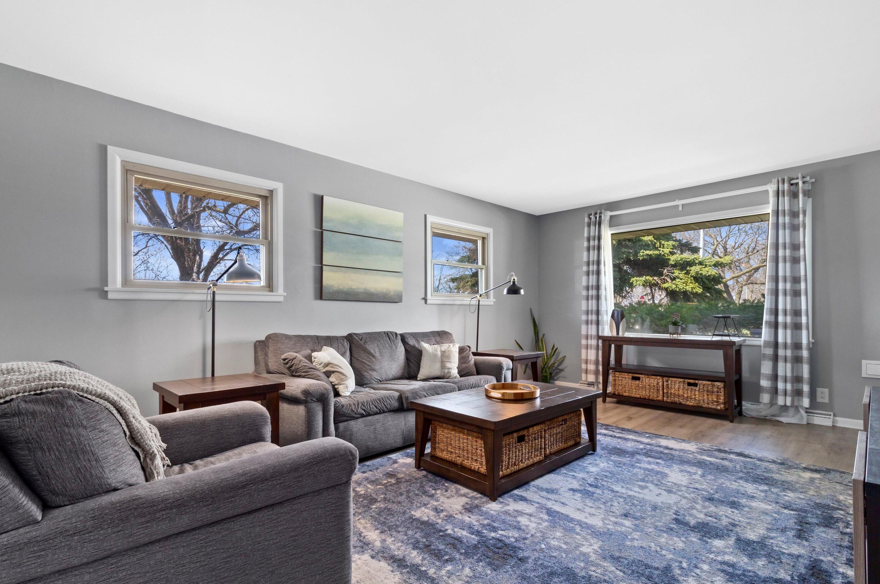 8853 Brentwood Ave, Milwaukee WI  53224-5300 exterior