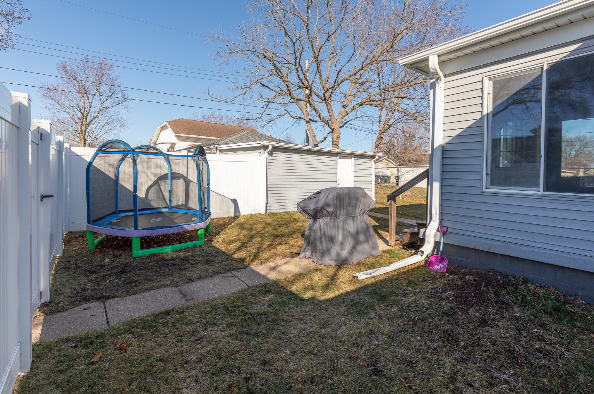 2024 15th St, La Crosse WI  54601-6409 exterior